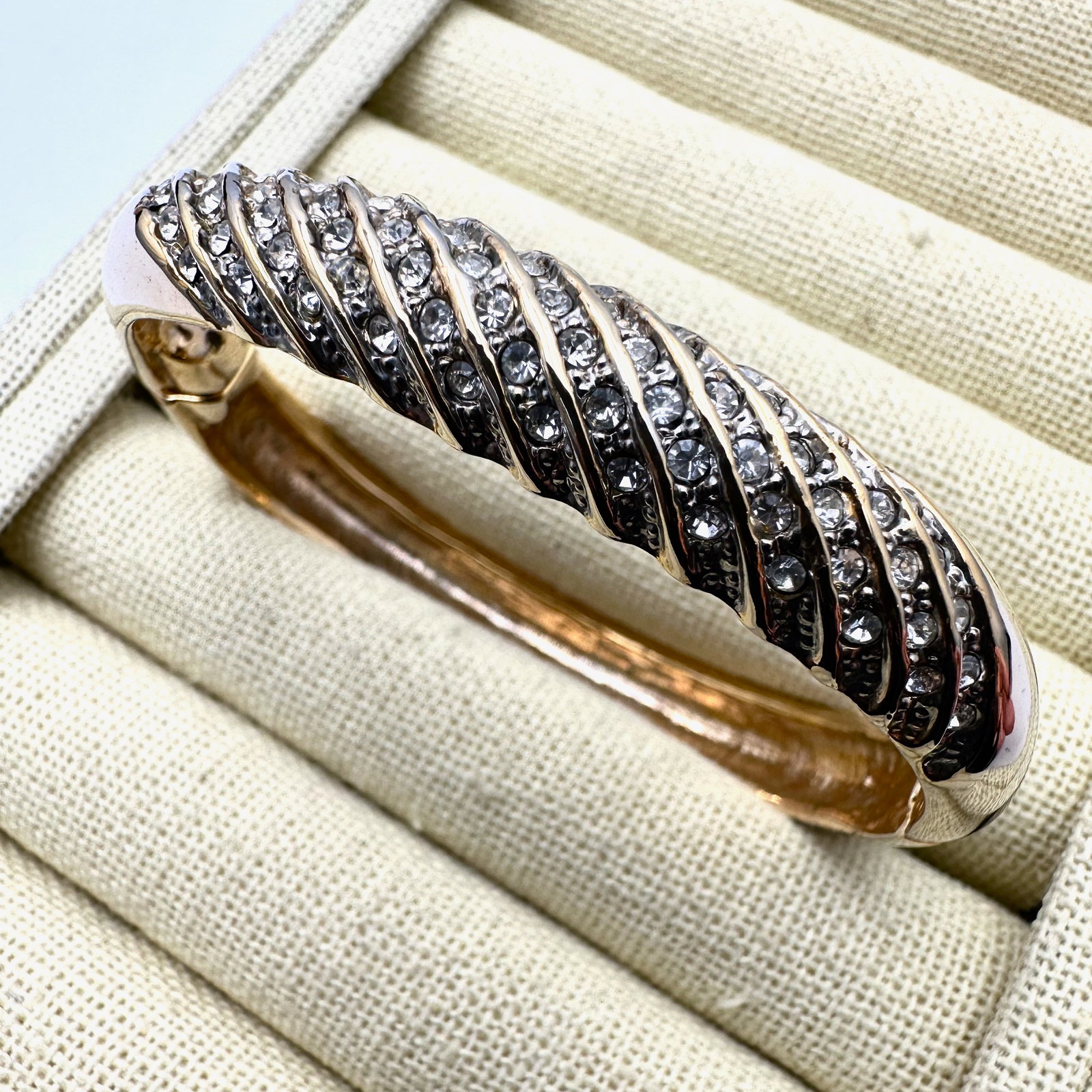 Vintage Clear Rhinestone Gold Tone Hinged Bangle Bracelet 7 Inch: Vintage Clear Rhinestone Gold Tone Hinged Bangle Bracelet 7 Inch