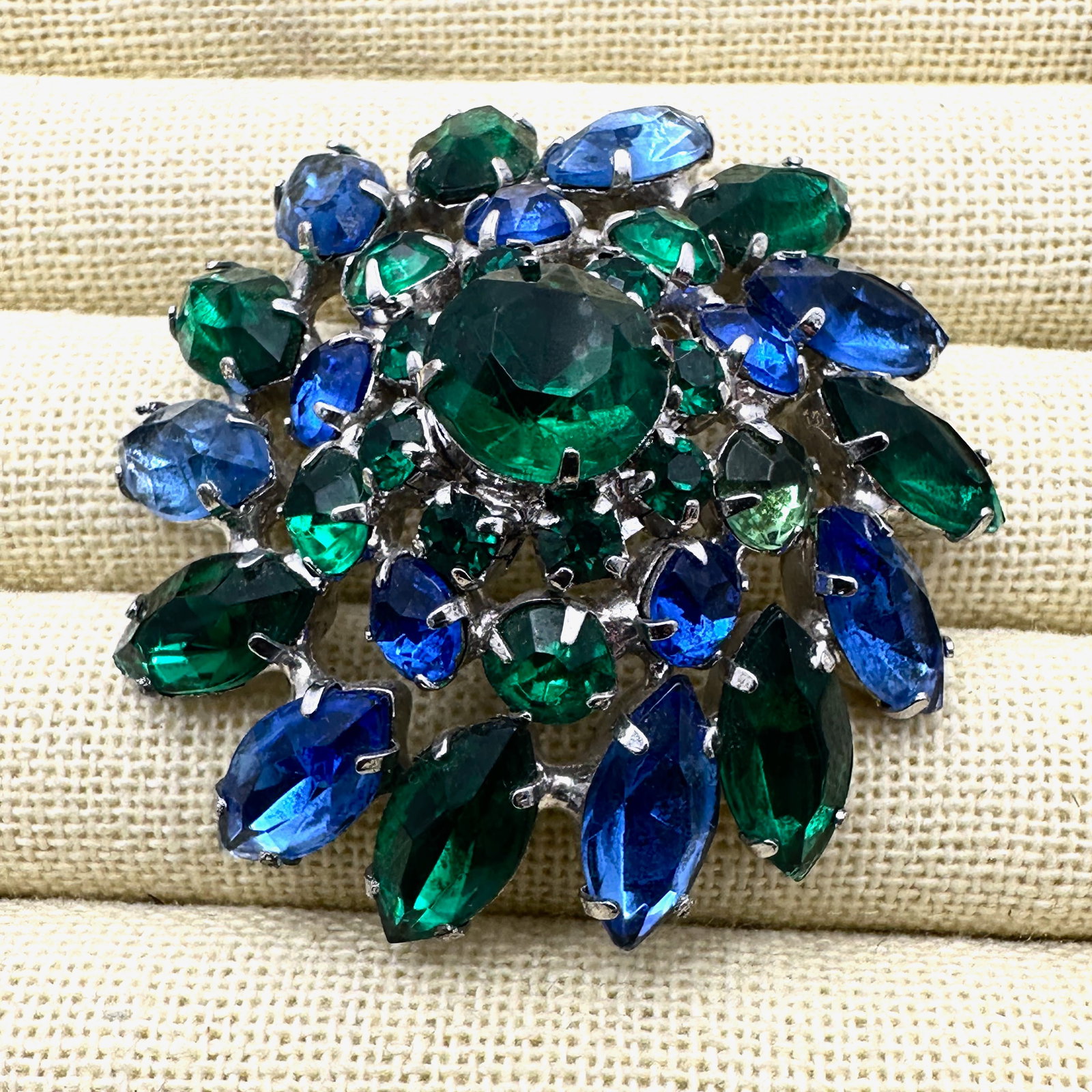 Vintage Blue Green Glass Rhinestone Silver Tone Domed Brooch Pin 2 Inch: Vintage Blue Green Glass Rhinestone Silver Tone Domed Brooch Pin 2 Inch