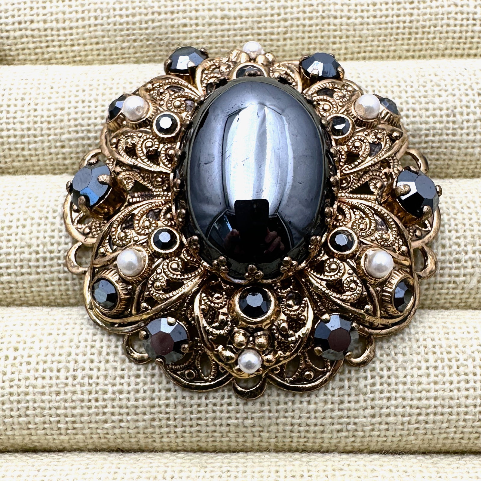 Vintage Western Germany Hematite and Faux Pearl Gold Tone Filigree Brooch Pin 2 Inch: Vintage Western Germany Hematite and Faux Pearl Gold Tone Filigree Brooch Pin 2 Inch