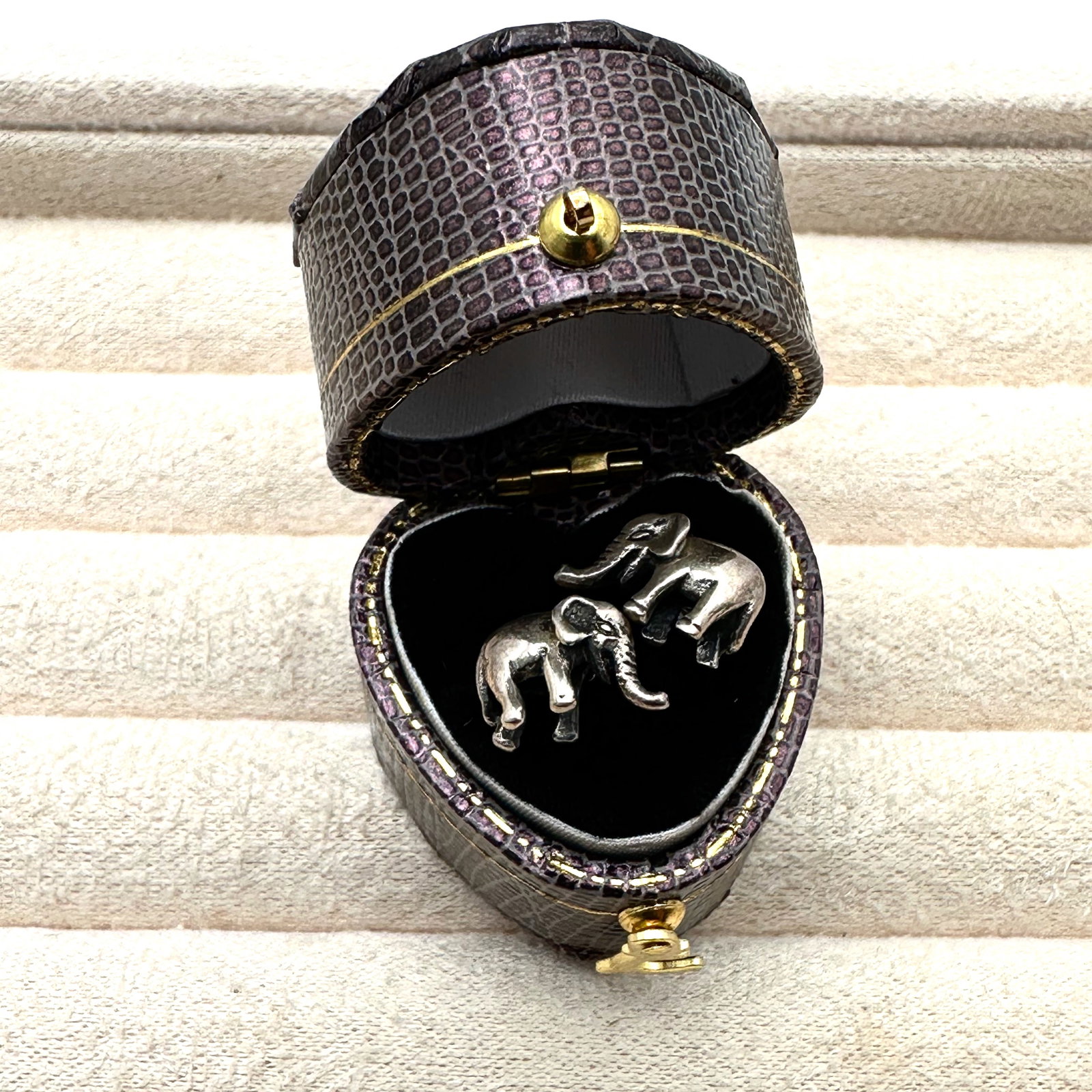 Elephant Sterling Silver Pierced Stud Earrings Box Included: Elephant Sterling Silver Pierced Stud Earrings Box Included