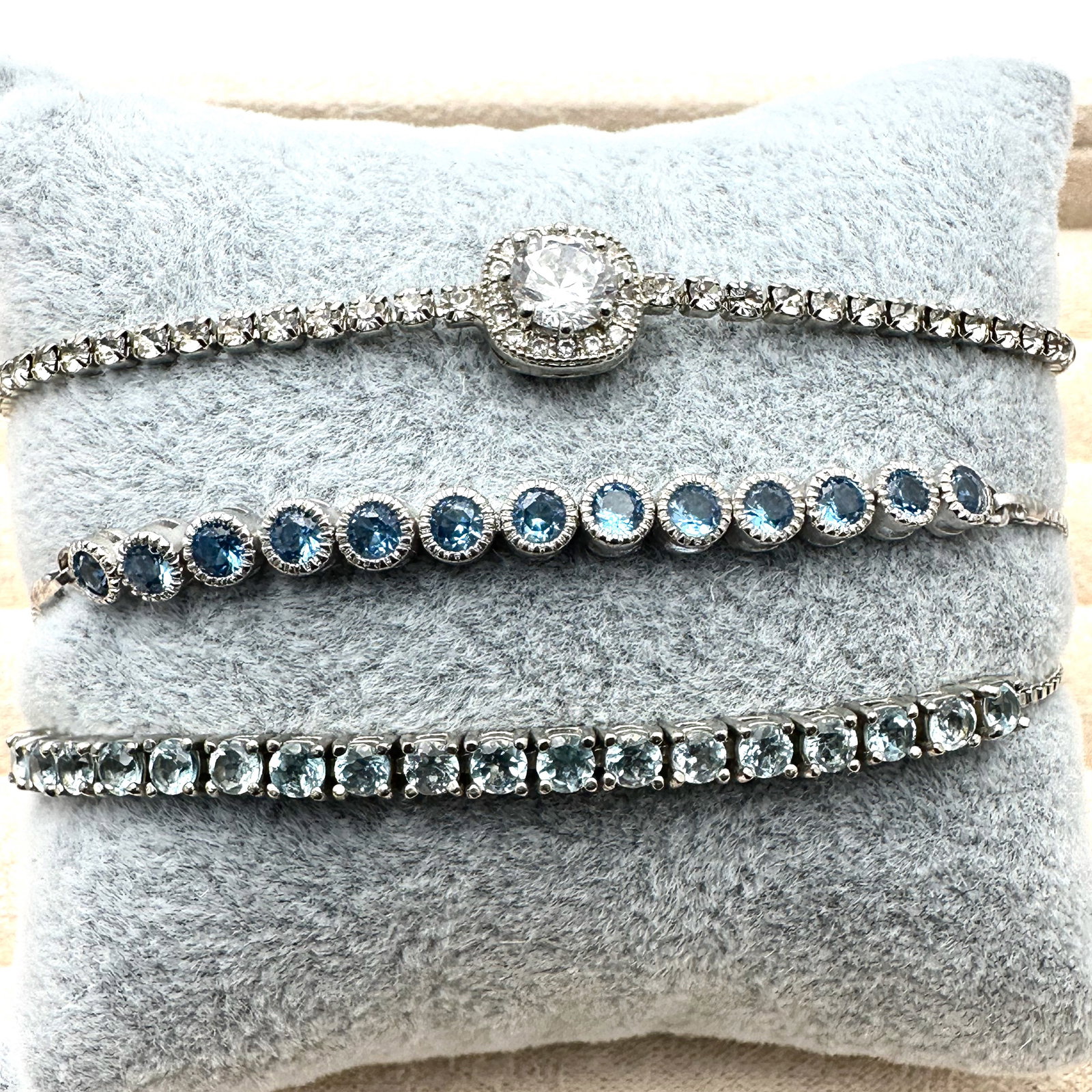 Group Lot of Silver Plated Bolo Style Bracelet Gemstone Diamond (1 of 2)