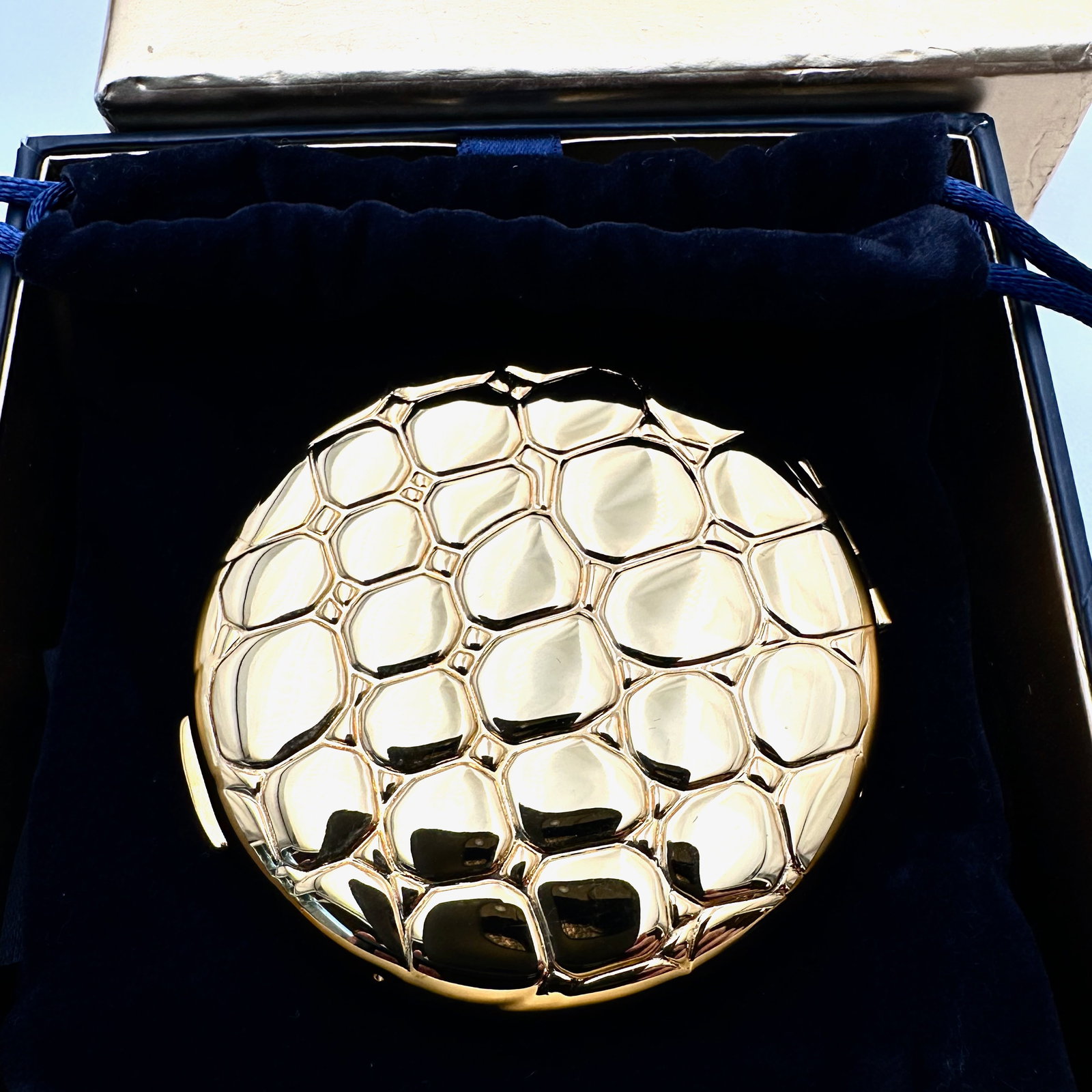 Estee Lauder Gold Tone Compact New in Box Unused Condition (1 of 2)