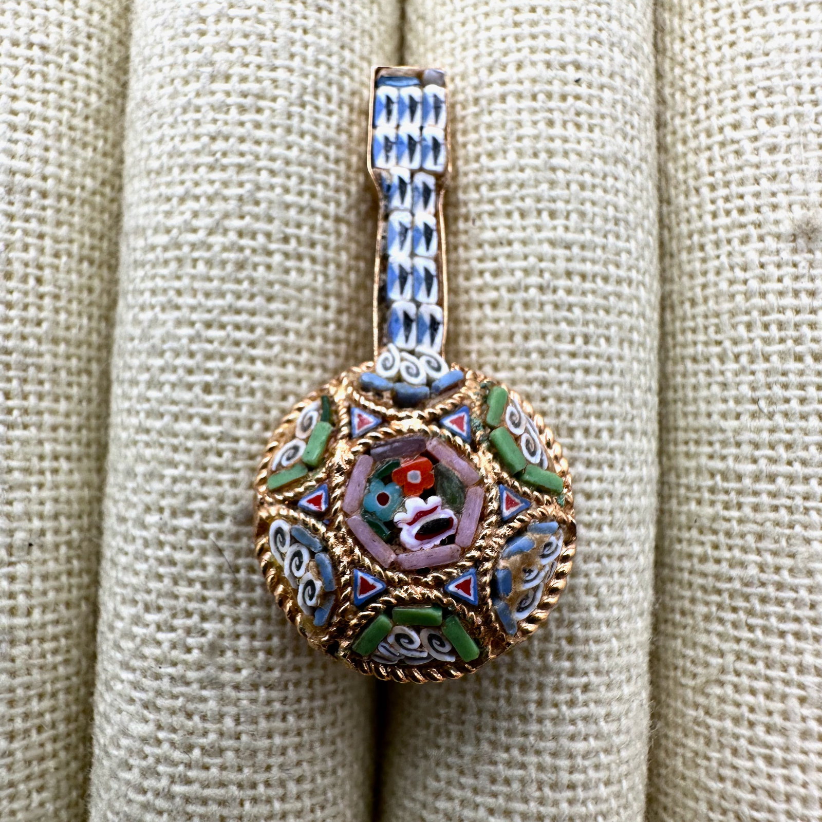 Vintage Multicolor Italian Micro Mosaic Brooch Pin 1.5 Inch (1 of 2)