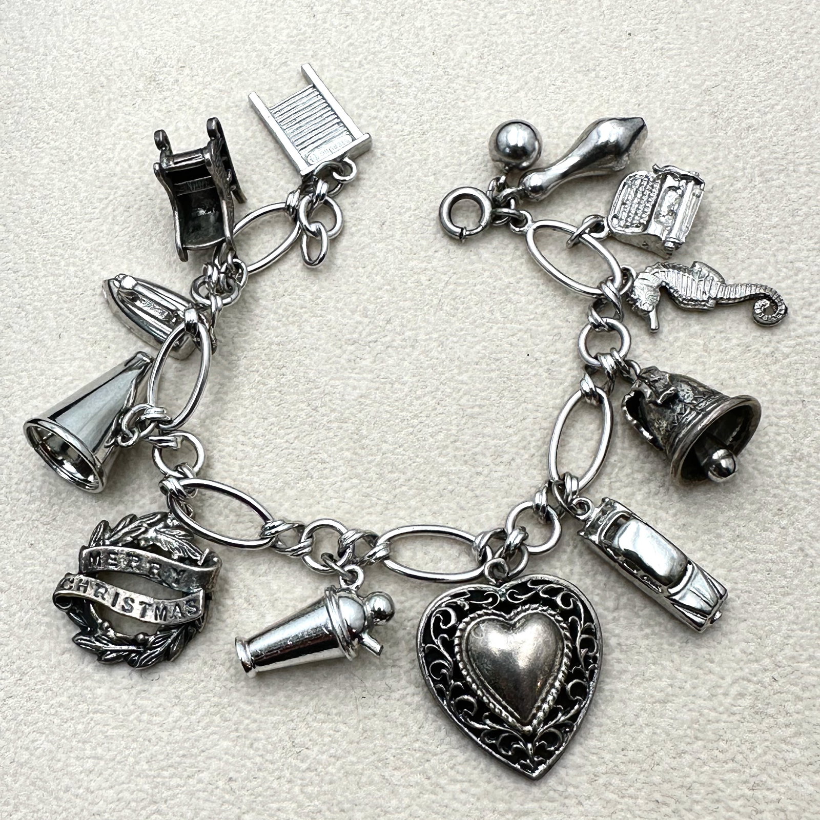 Vintage Sterling Silver Charm Bracelet Mixed Metal Charms 7 Inch Length (1 of 2)