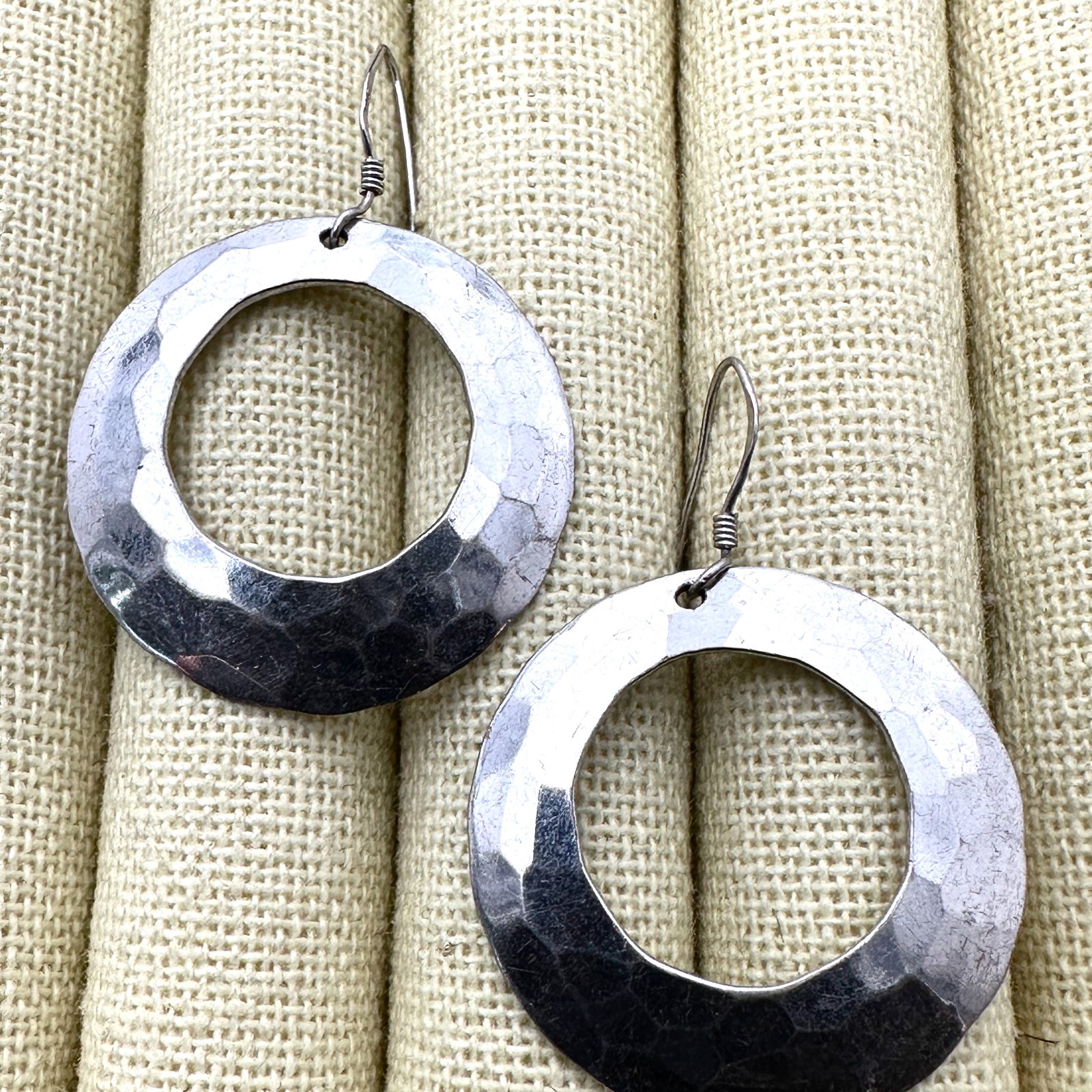 ATI Mexico Sterling Silver Hammered Circle Pierced Earrings 1.5 Inch (1 of 2)
