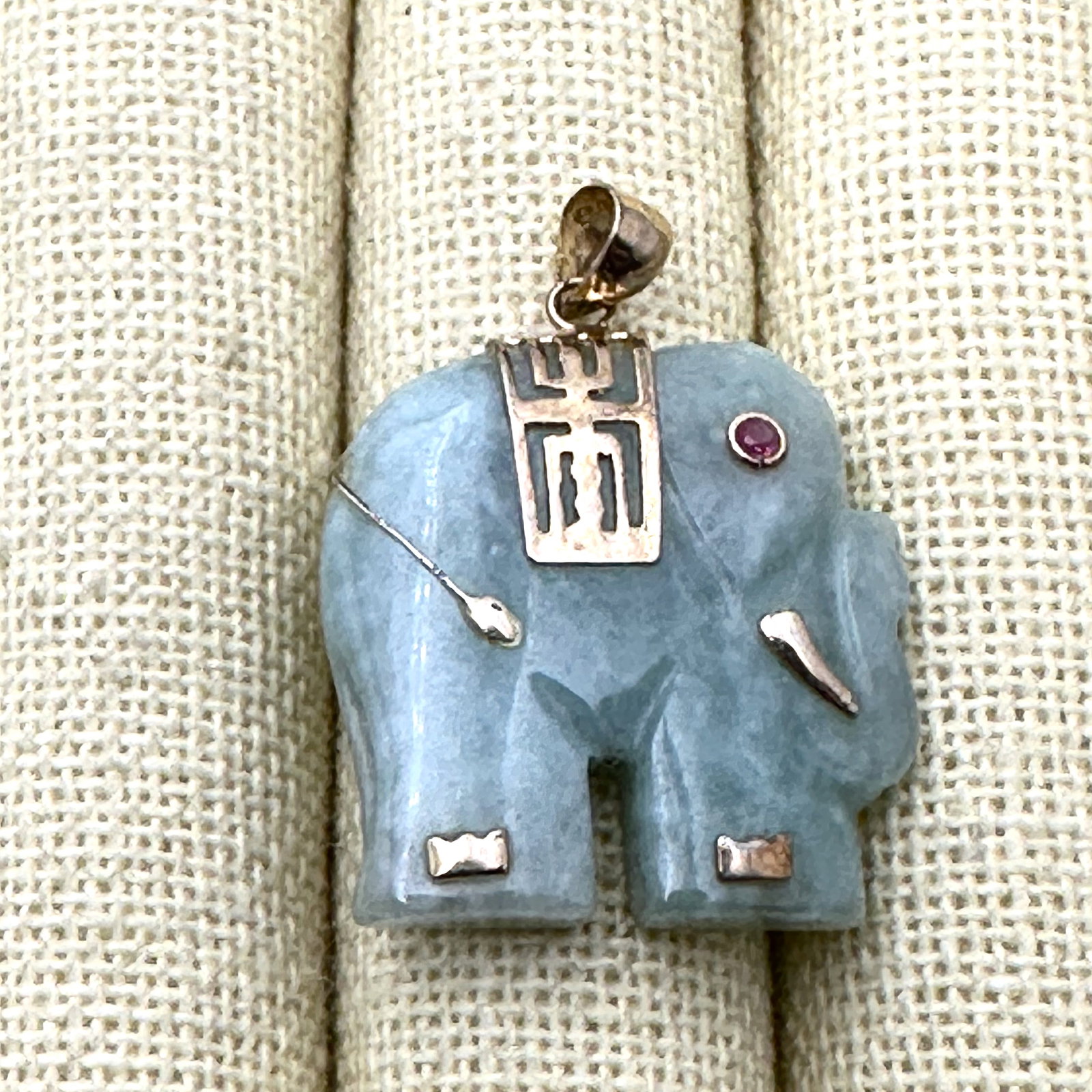 Gold Plated Jade and Ruby Gemstone Elephant Pendant 1.5 Inch (1 of 2)
