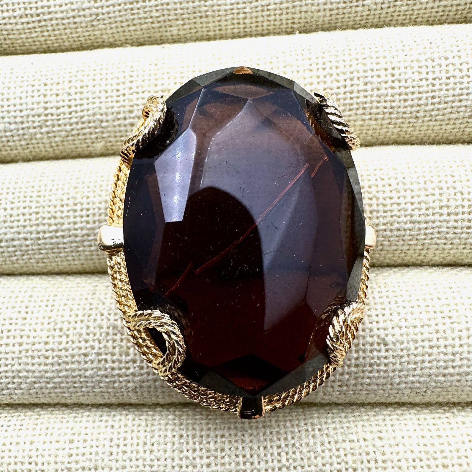 Vintage Amber Glass Stone Gold Tone Brooch Pin 1.75 Inch (1 of 2)