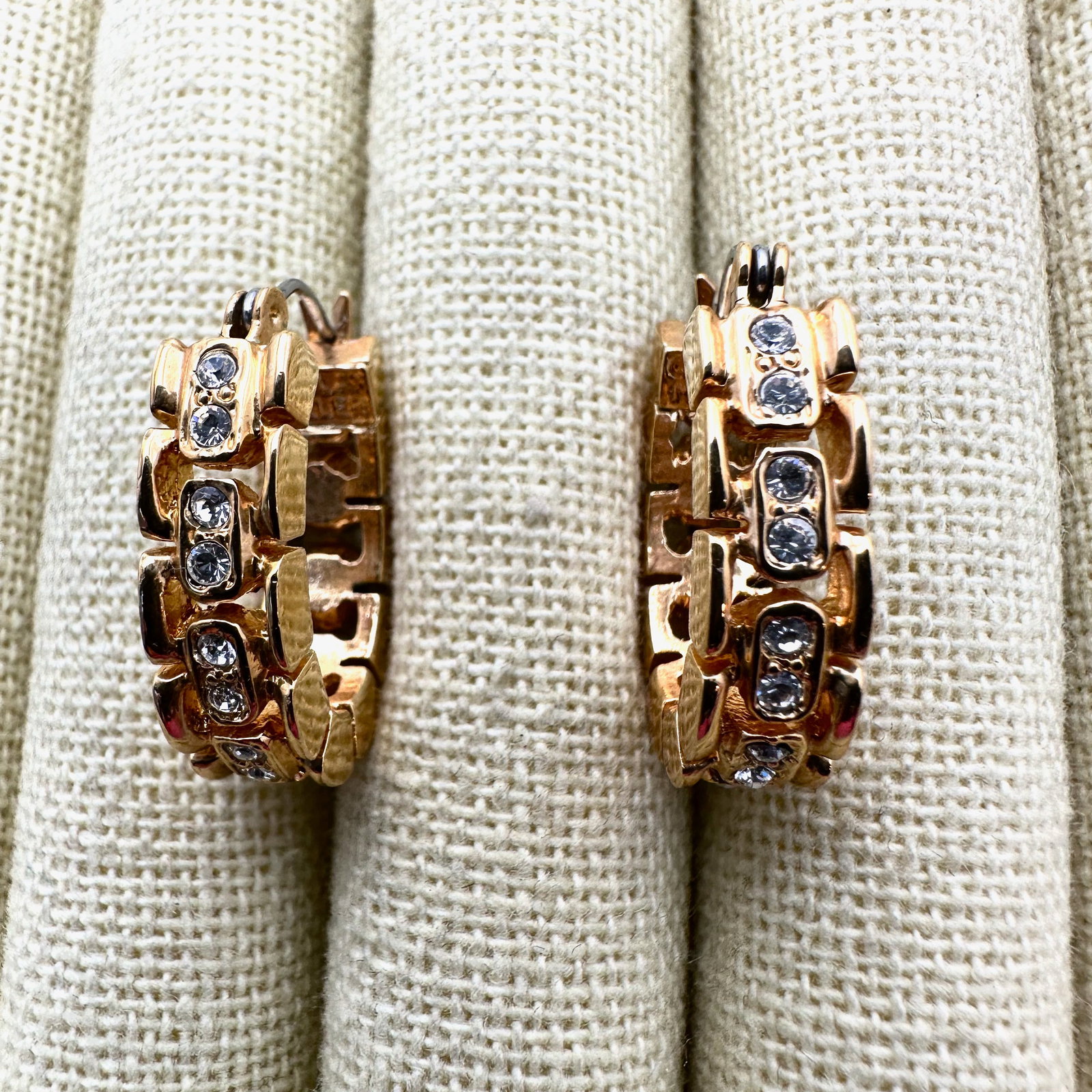 Vintage Nolan Miller Clear Crystal Gold Plated Pierced Elongated 1 Inch Hoop Earrings (1 of 2)