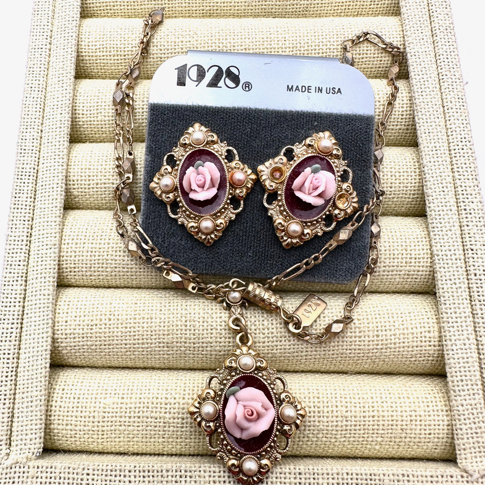 Vintage 1928 Brand Necklace and Pierced Earrings On Original Card: Vintage 1928 Brand Necklace and Pierced Earrings On Original Card