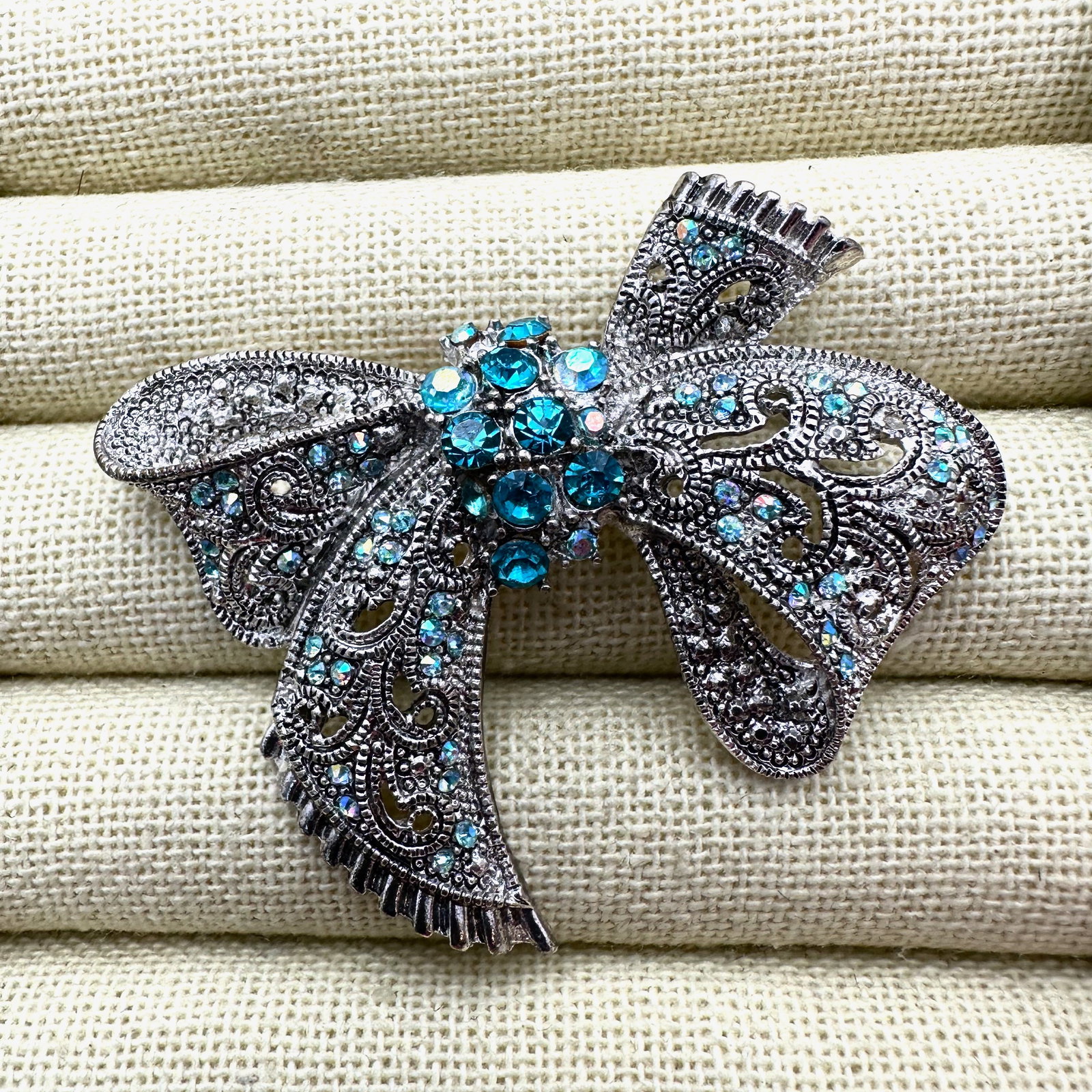 Blue Crystal Silver Tone Bow Brooch Pin 2.25 Inch: Blue Crystal Silver Tone Bow Brooch Pin 2.25 Inch