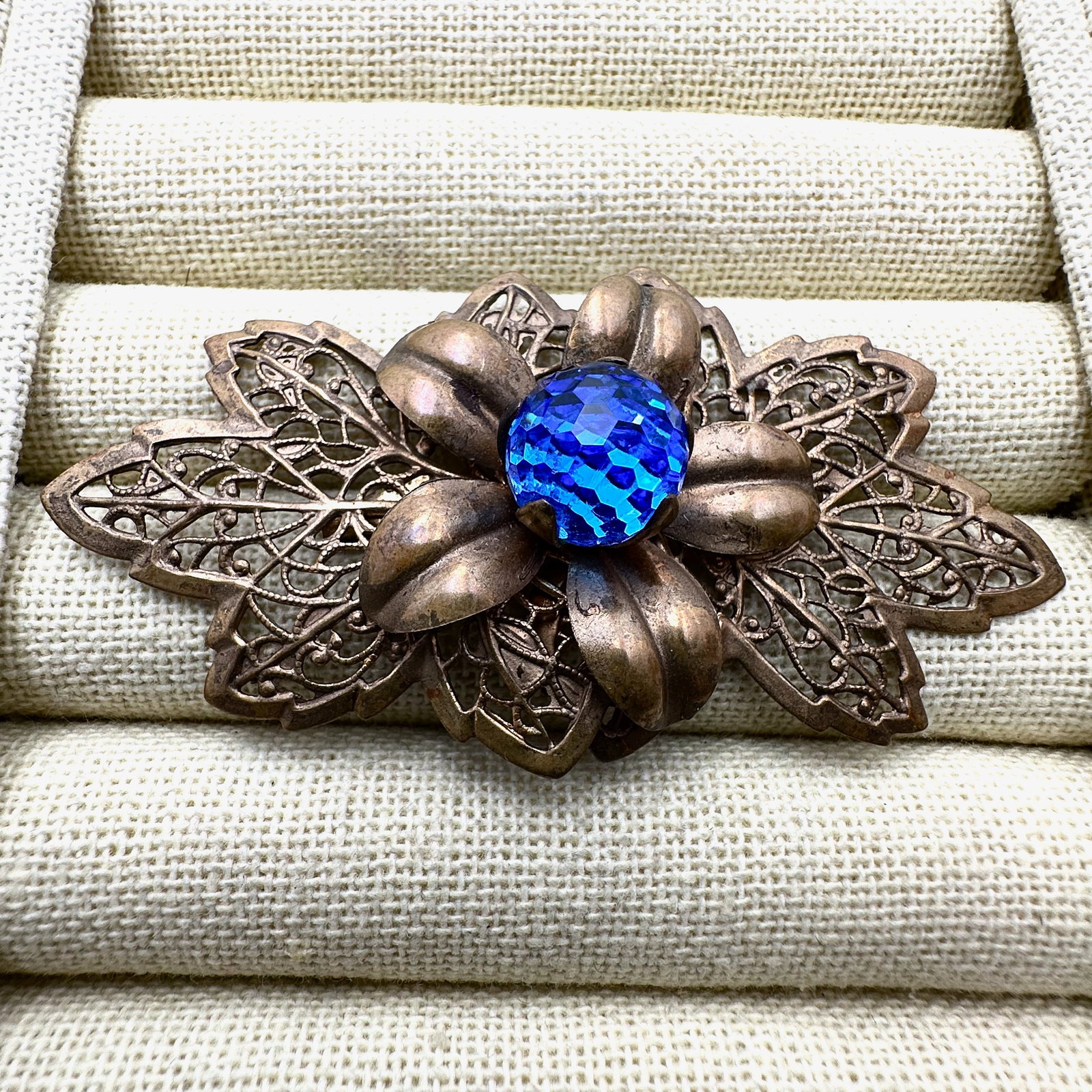 Vintage Blue Czech Glass Antiqued Gold Tone Brooch Pin 3 Inch (1 of 2)