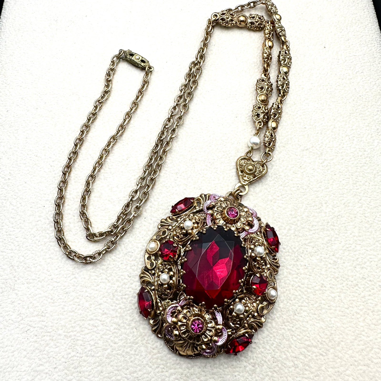Vintage West Germany Pink and Red Glass Rhinestone Gold Tone Pendant Necklace 22 Inch: Vintage West Germany Pink and Red Glass Rhinestone Gold Tone Pendant Necklace 22 Inch