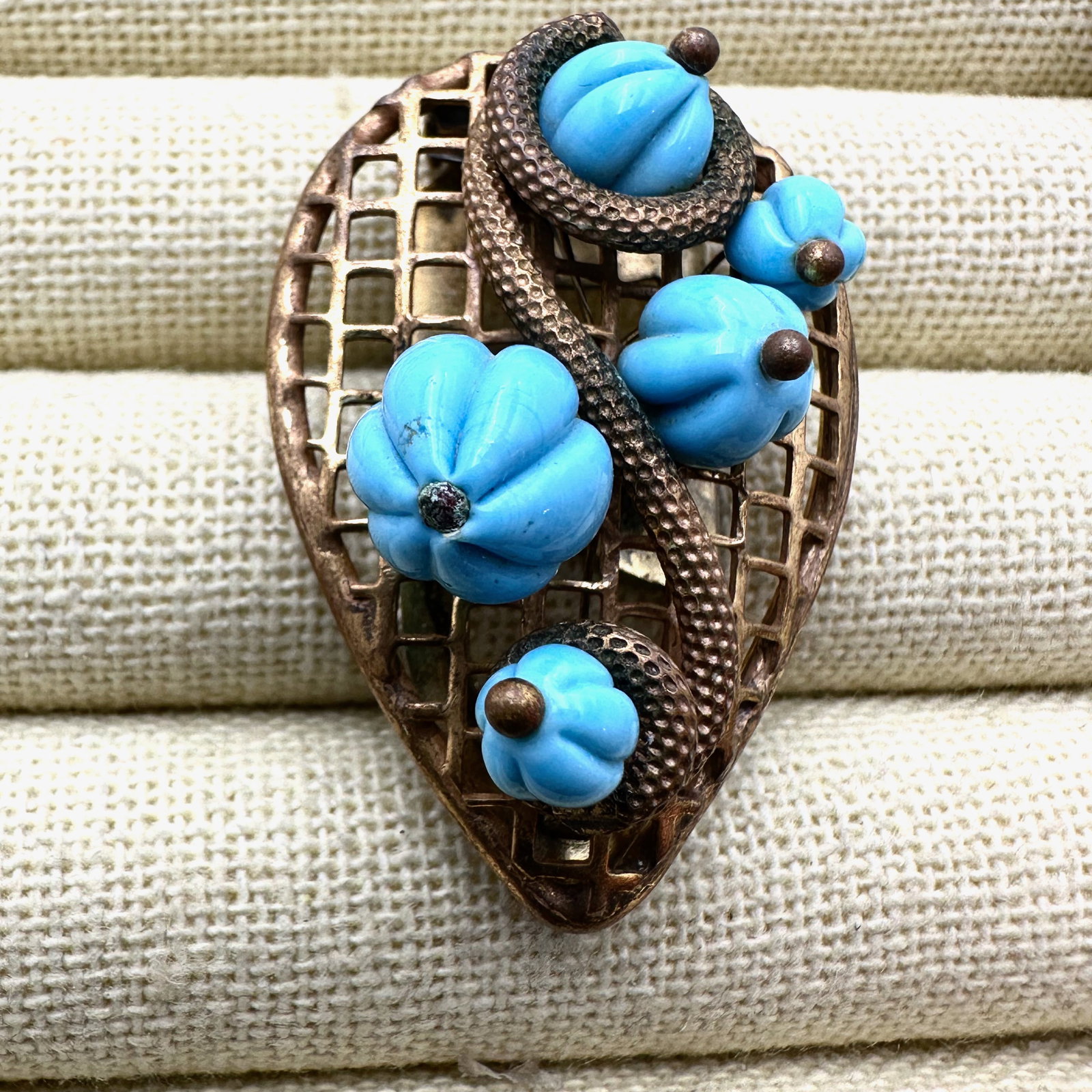 Vintage Blue Art Glass Antiqued Gold Tone Fur Dress Clip 1.75 Inch (1 of 2)