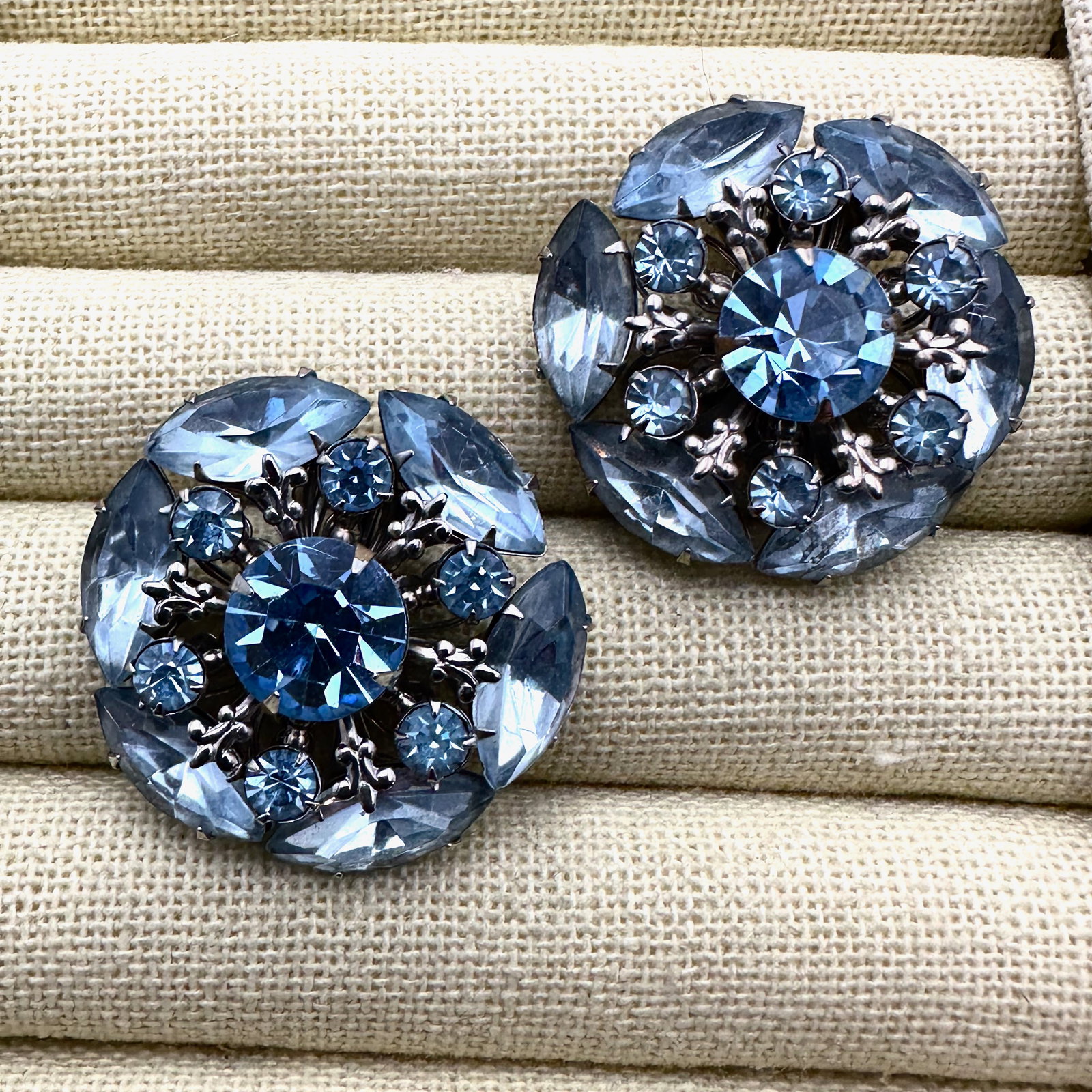 Vintage Blue Glass Rhinestone Silver Tone Clip Earrings (1 of 2)