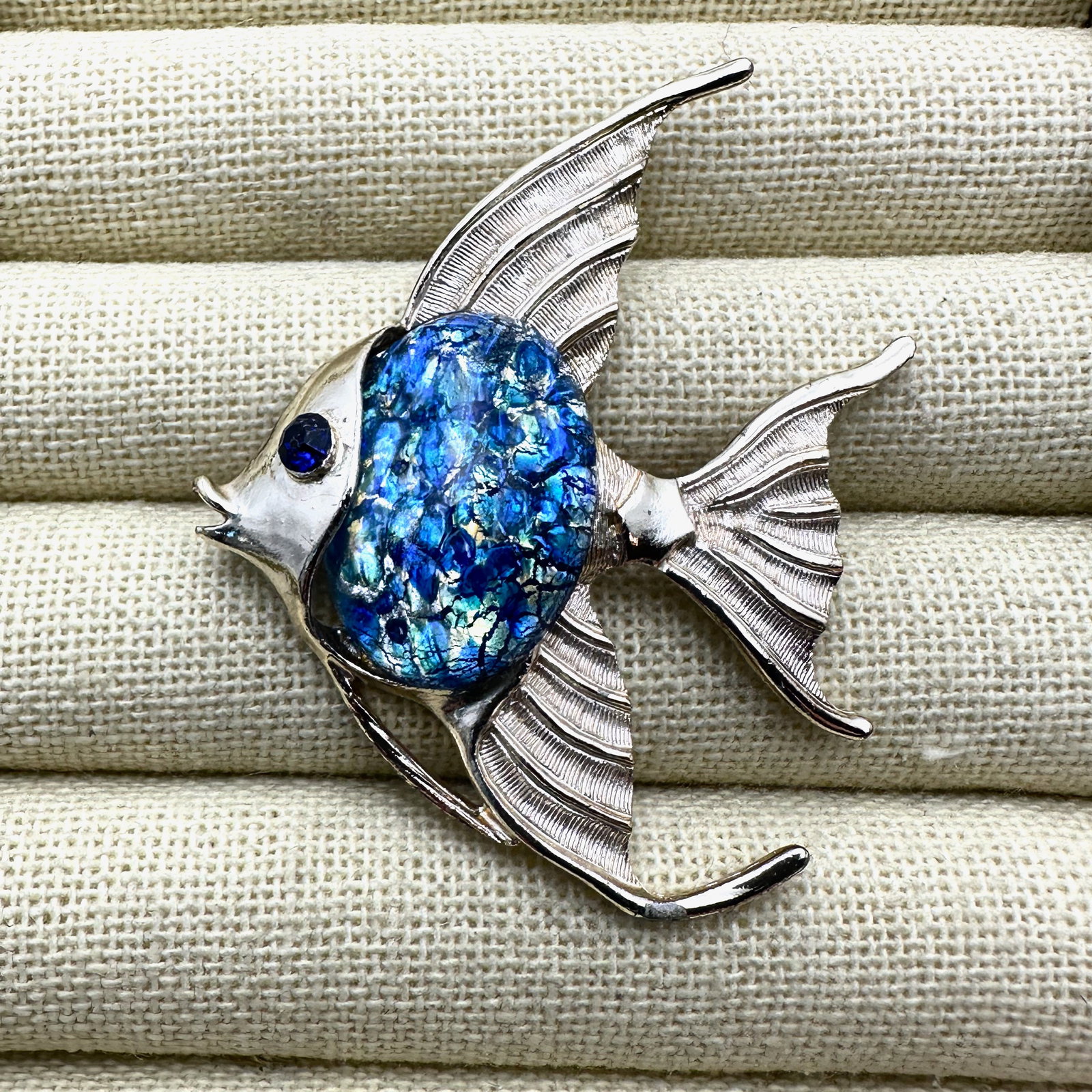 Vintage Blue Dragons Breath Glass Gold Tone Angel Fish Brooch Pin 2 Inch (1 of 2)