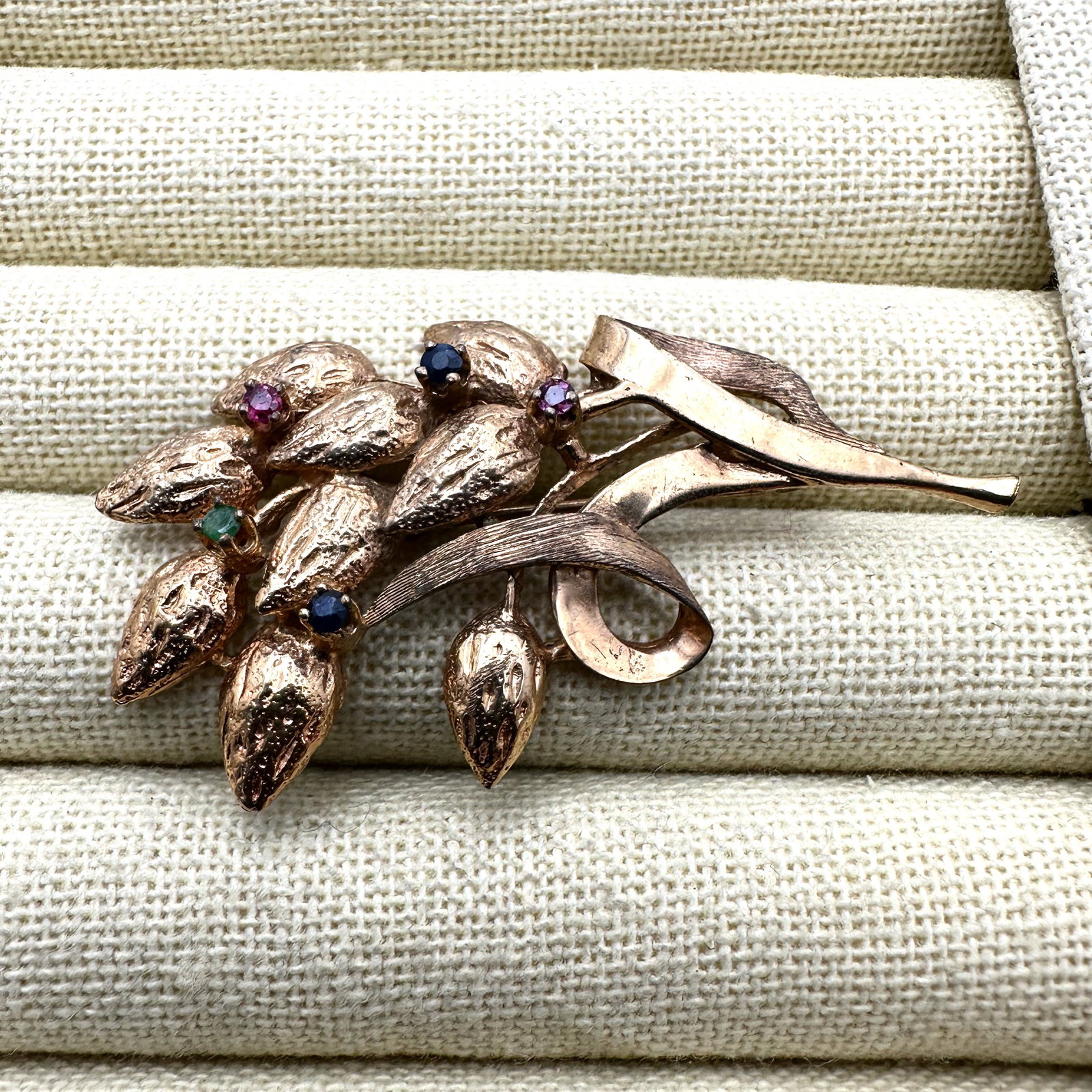 Vintage Ruby Sapphire Emerald Heavily Gold Plated Brooch Pin 2.5 Inch (1 of 2)