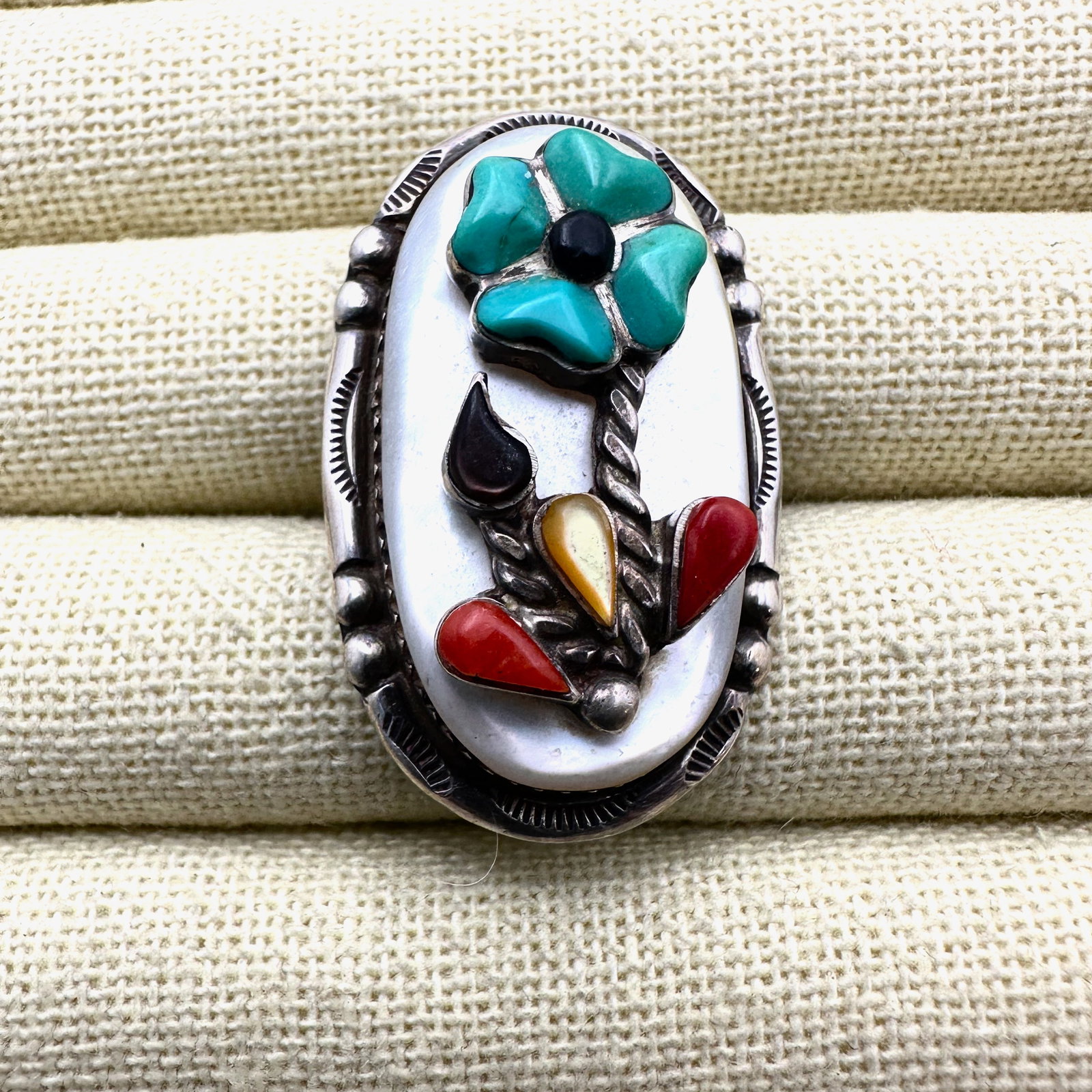 Vintage Native American Zuni Simplicio Turquoise Flower Design Large Sterling Silver Ring Size 8 (1 of 2)