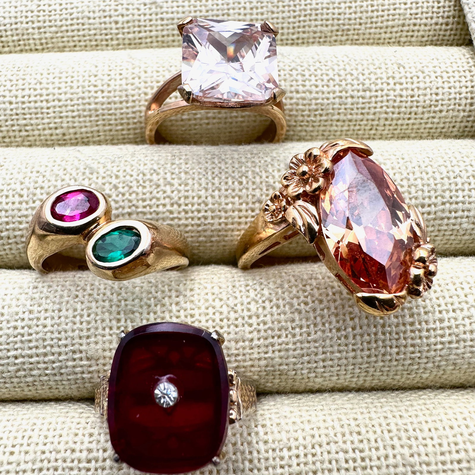 Collection Group Lot of Gold Plated Rings Sizes 8 x 2, 8.5, 9: Collection Group Lot of Gold Plated Rings Sizes 8 x 2, 8.5, 9