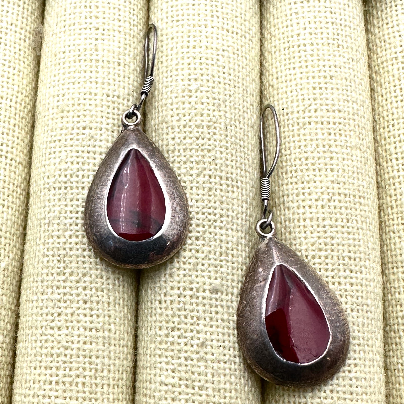Mexico Red Coral Sterling Silver Pierced Earrings 1.75 Inch (1 of 2)