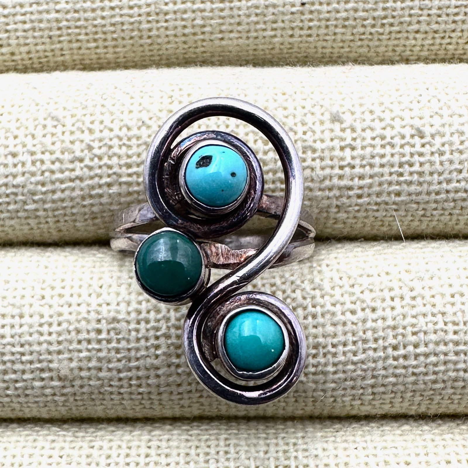 American Southwest Turquoise Sterling Silver Ring Size 7 Signed S (1 of 2)