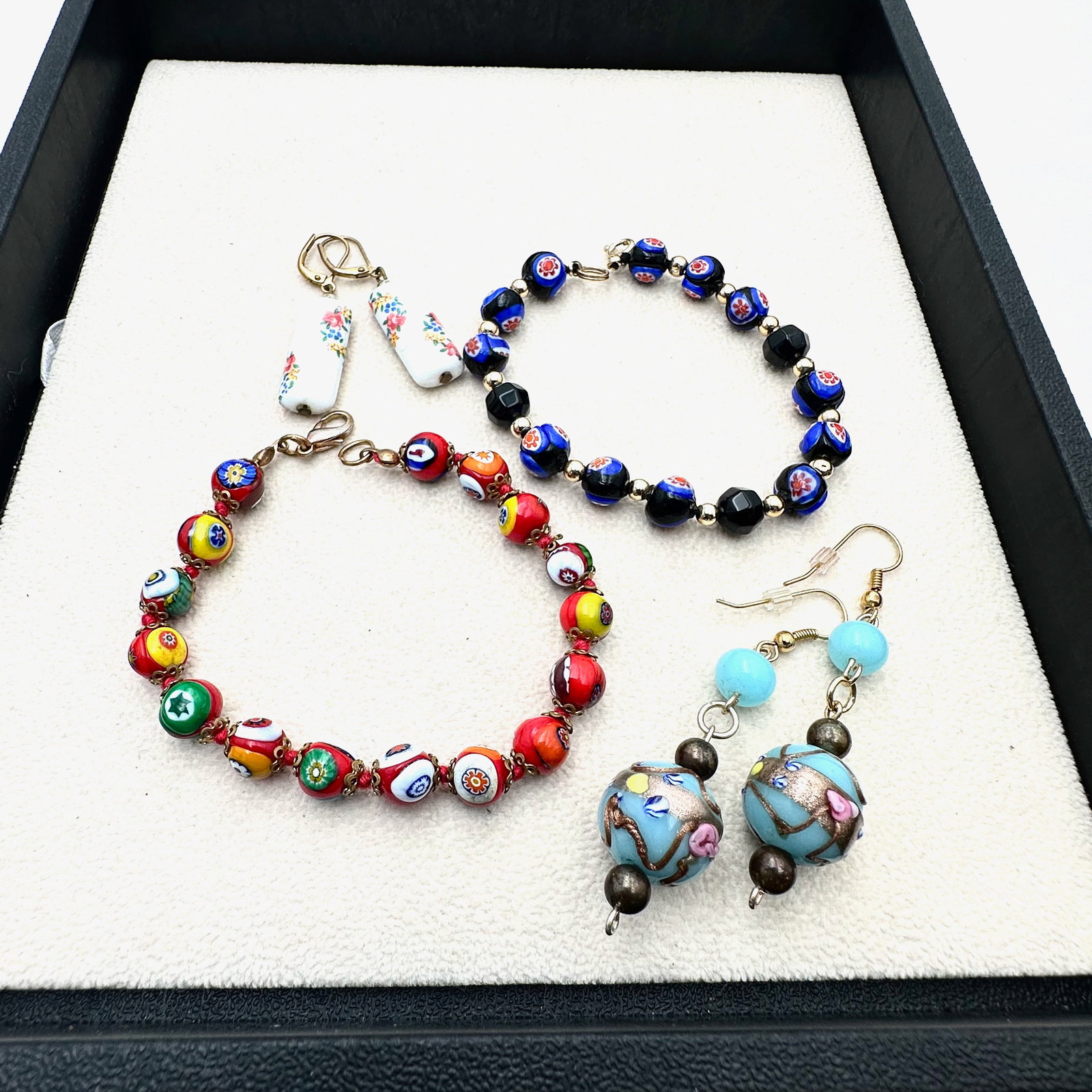 Collection Group Lot of Italian Glass Bead Bracelets and Earrings (1 of 2)