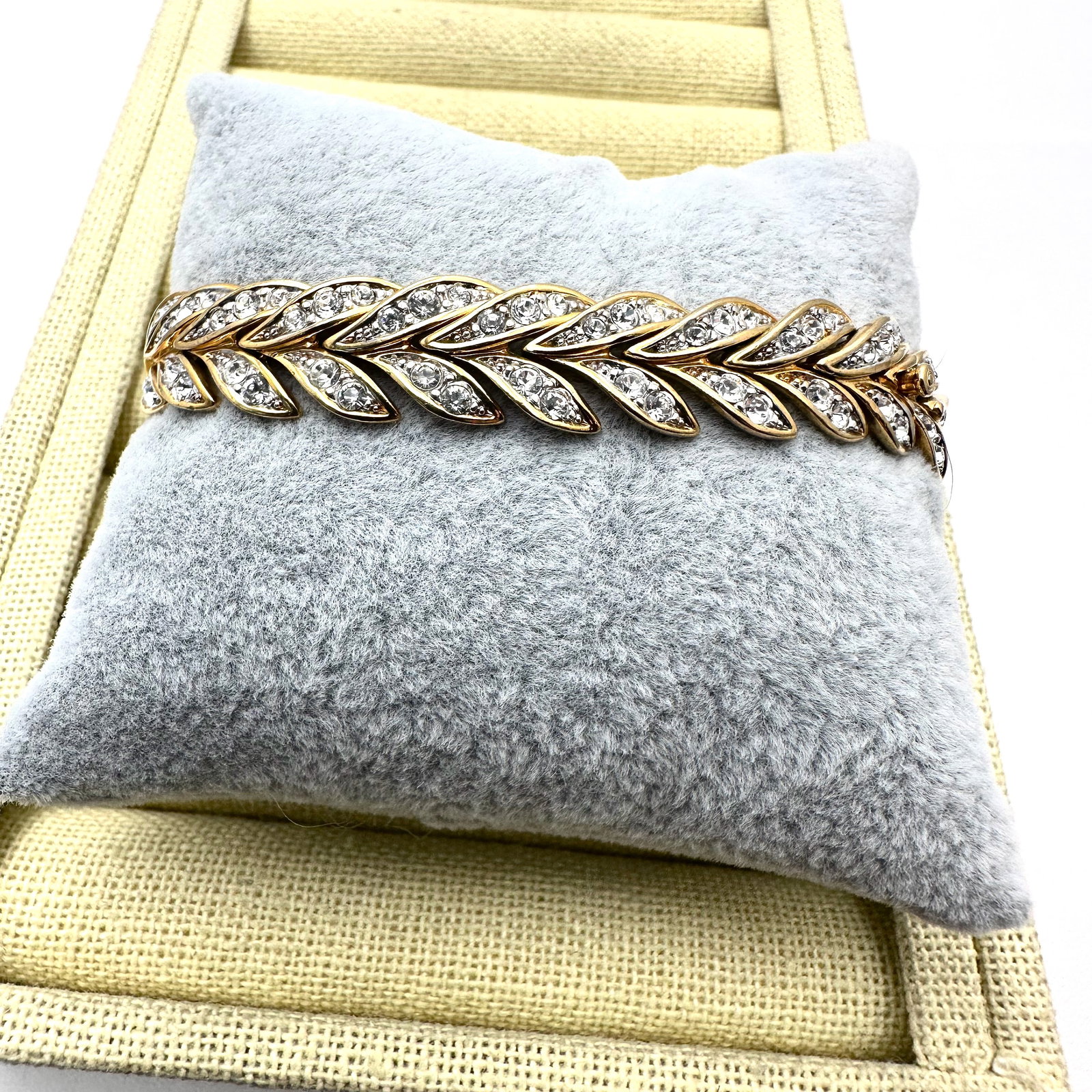 Camrose & Kross Jackie Kennedy Replica Clear Crystal Gold Plated Bracelet 7 Inch Length (1 of 2)