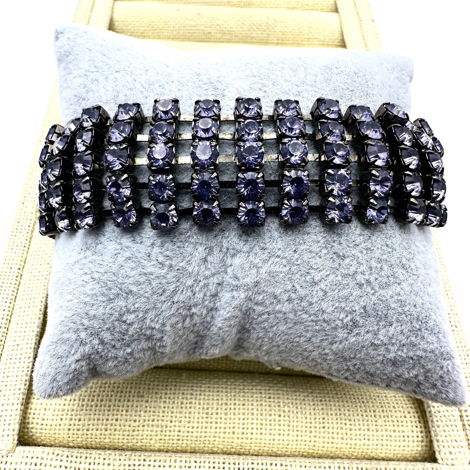 Vintage Kenneth Jay Lane KJL Purple Glass Rhinestone Gunmetal Dark Silver Bracelet 7.5 Inch: Vintage Kenneth Jay Lane KJL Purple Glass Rhinestone Gunmetal Dark Silver Bracelet 7.5 Inch