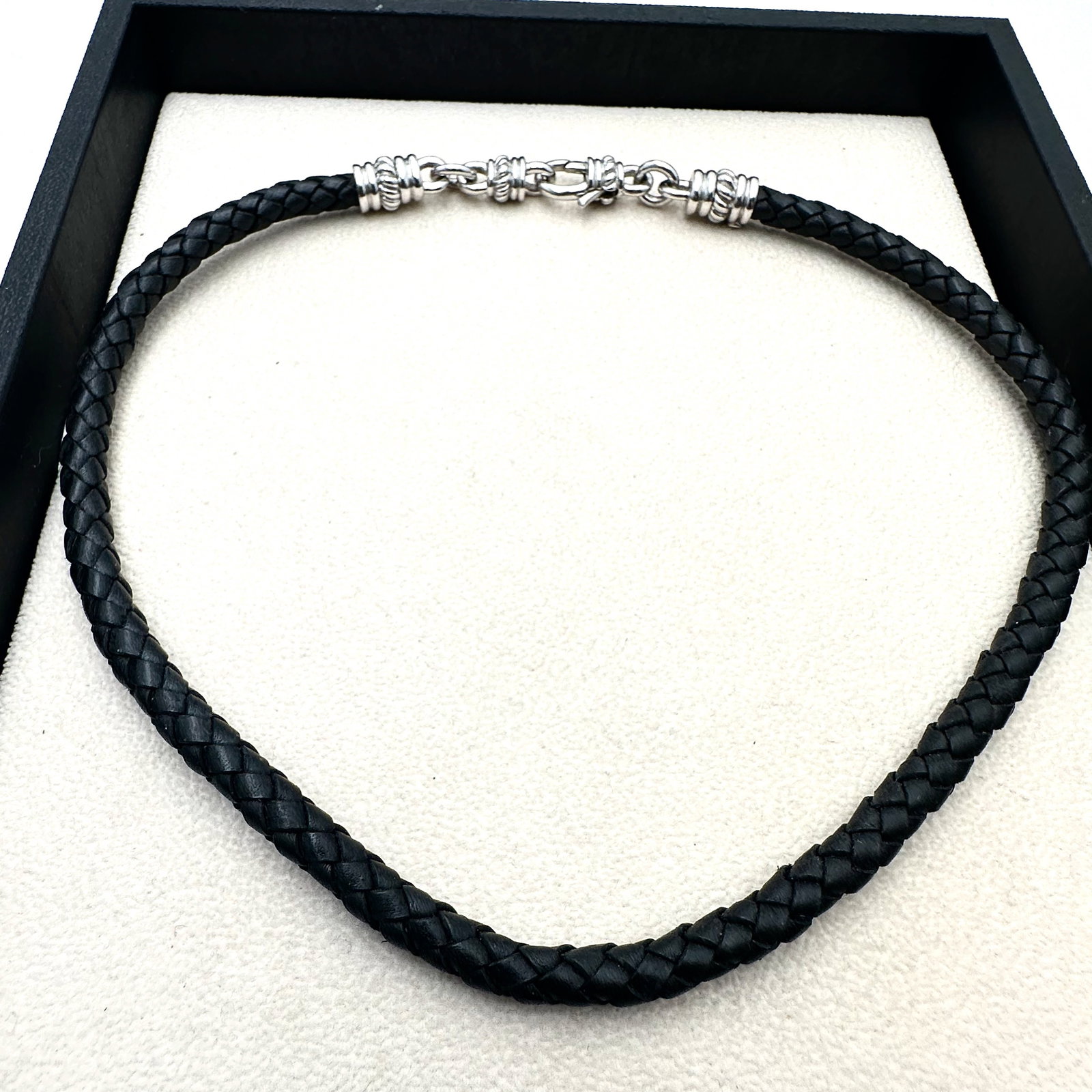 Judith Ripka Sterling Silver Black Leather Magnetic Clasp Necklace 18 Inch: Judith Ripka Sterling Silver Black Leather Magnetic Clasp Necklace 18 Inch