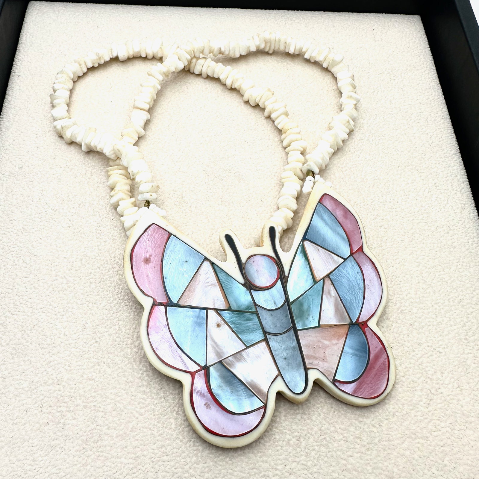 Vintage Lee Sands Inlay Gemstone Butterfly Pendant Necklace 20 Inch Length (1 of 2)