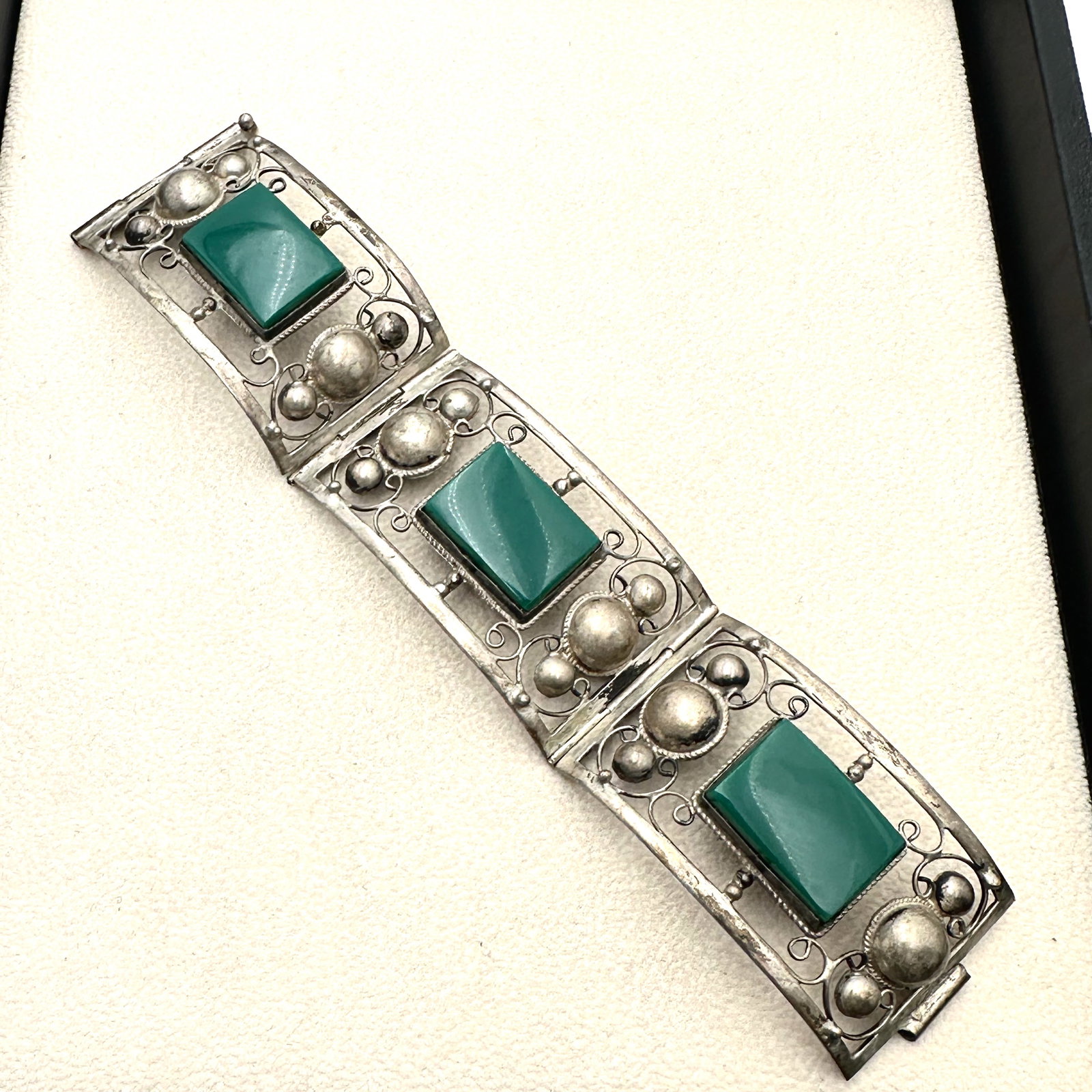 Vintage Sterling Silver Mexico Green Onyx Wide Panel Bracelet 7 Inch Weight 46 Grams (1 of 2)