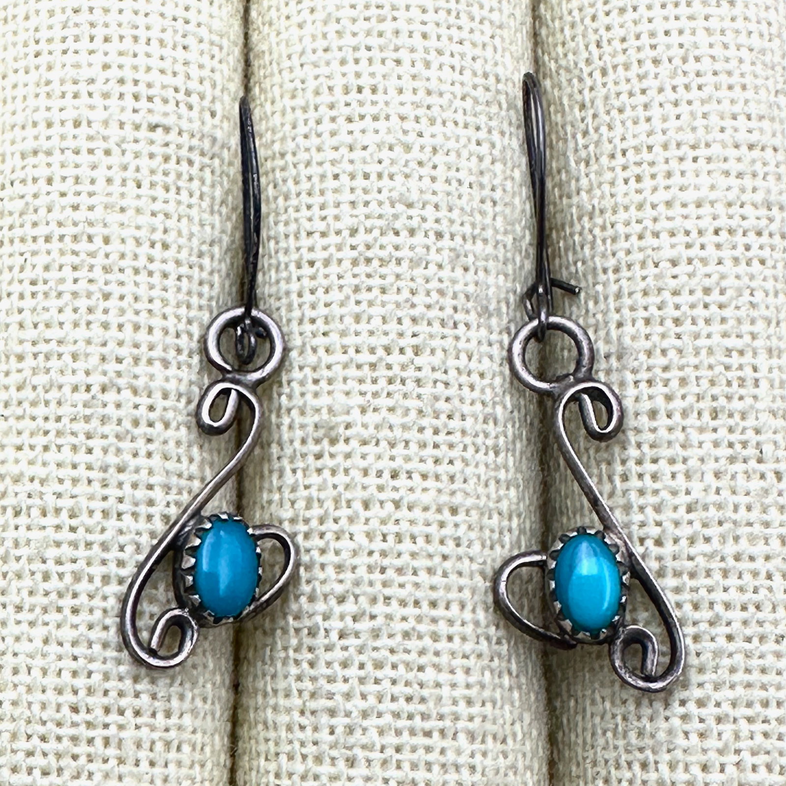Turquoise Sterling Silver Wire Pierced Earrings 1.5 Inch: Turquoise Sterling Silver Wire Pierced Earrings 1.5 Inch