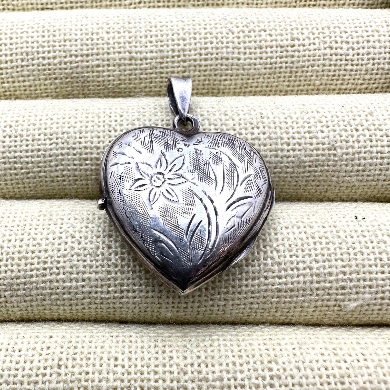 Vintage Puffy Heart Sterling Silver Picture Locket 1.5 Inch (1 of 3)