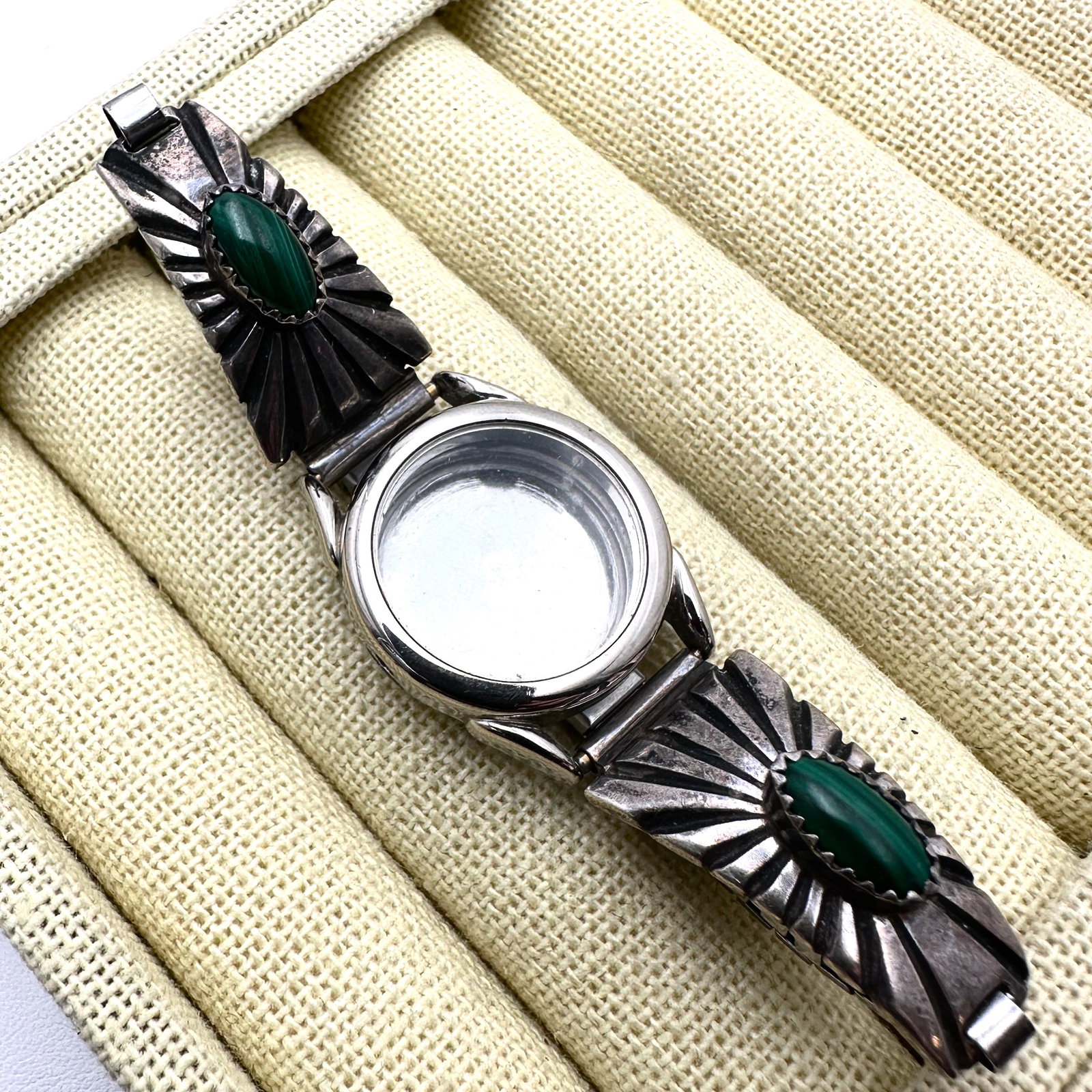 Vintage Southwest Green Malachite Sterling Silver Watch Tips Needs a Watch in Case (1 of 2)