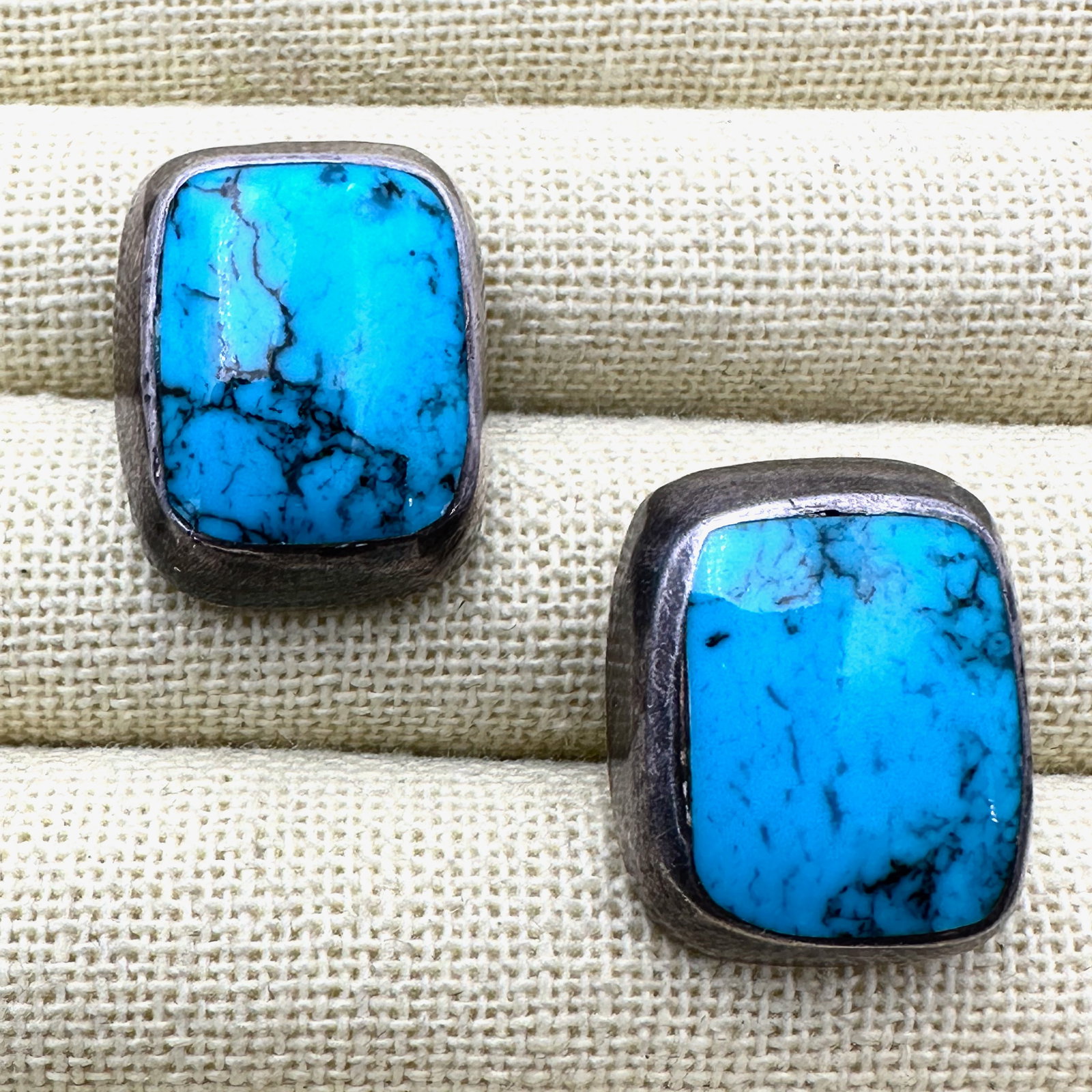 Vintage Mexico Blue Turquoise Sterling Silver Clip Earrings 1 Inch: Vintage Mexico Blue Turquoise Sterling Silver Clip Earrings 1 Inch