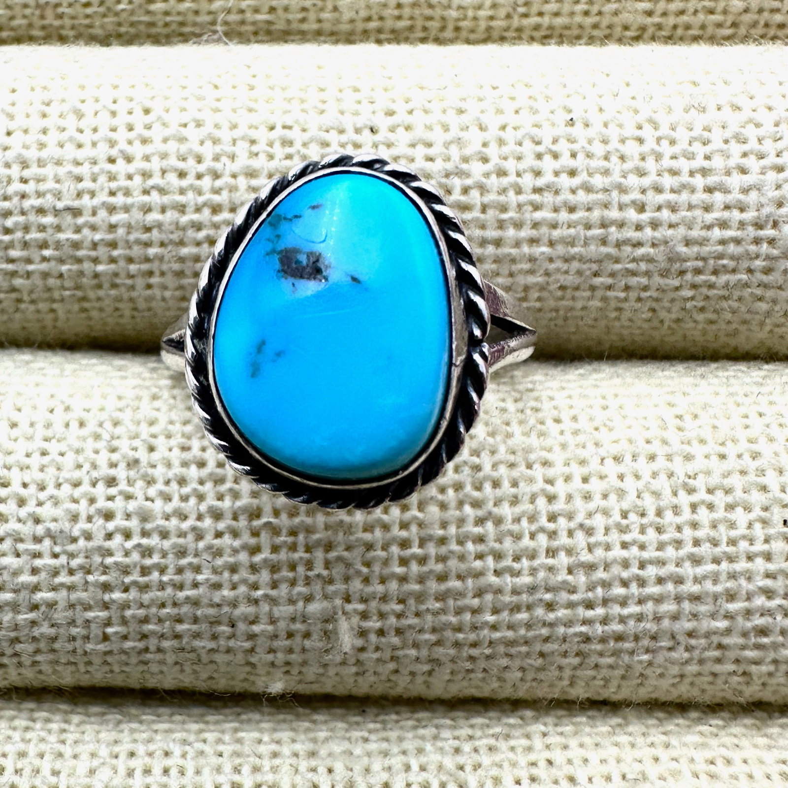 Vintage American Southwest Blue Turquoise Sterling Silver Ring Size 6.5: Vintage American Southwest Blue Turquoise Sterling Silver Ring Size 6.5