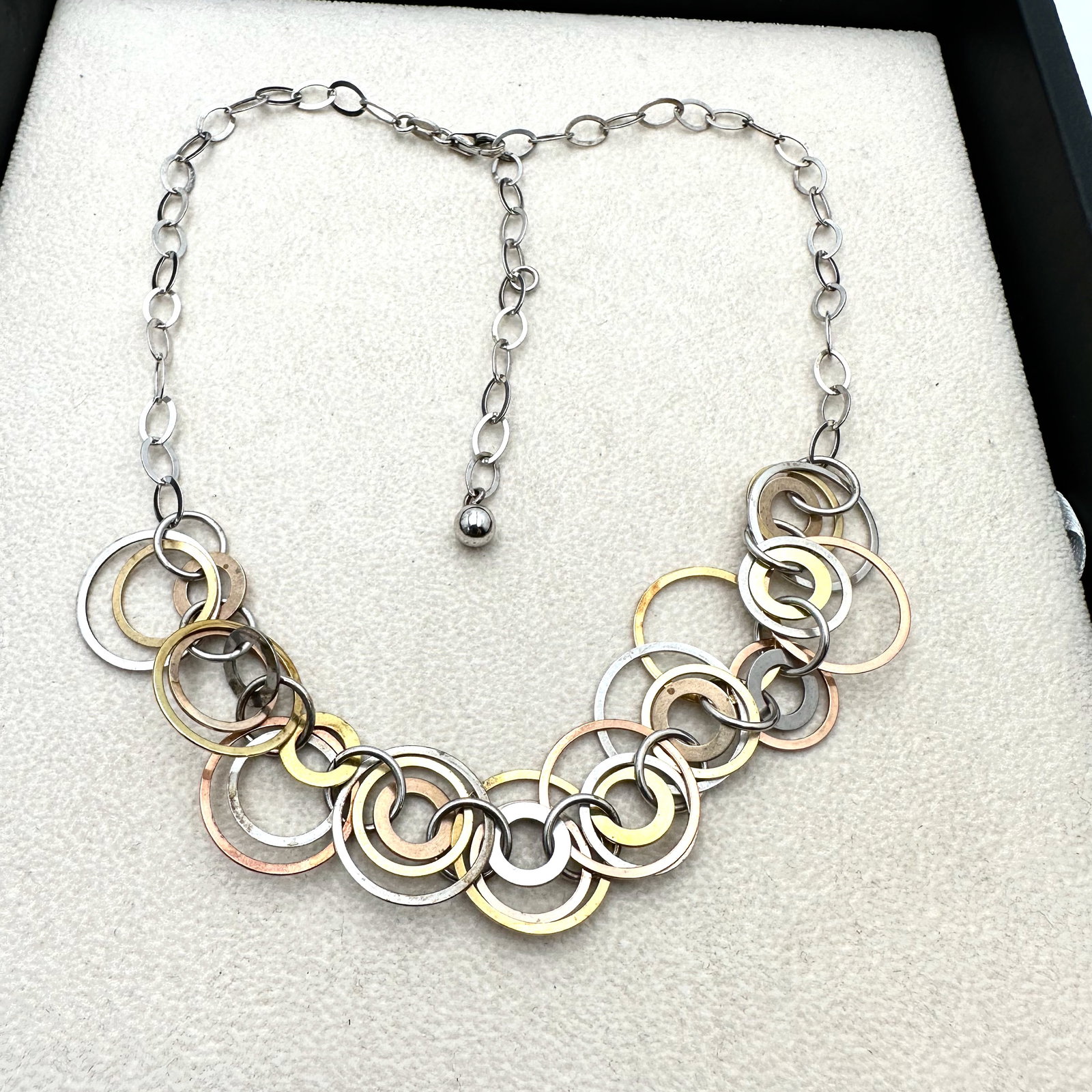 Italy Tri Color Sterling Silver Circles Design Necklace 16 to 18 Inch Wearable Length: Italy Tri Color Sterling Silver Circles Design Necklace 16 to 18 Inch Wearable Length