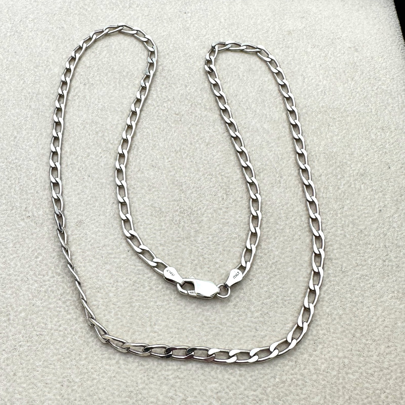 Italy Heavy Sterling Silver Chain 19 Inch Length 12 Grams Weight: Italy Heavy Sterling Silver Chain 19 Inch Length 12 Grams Weight