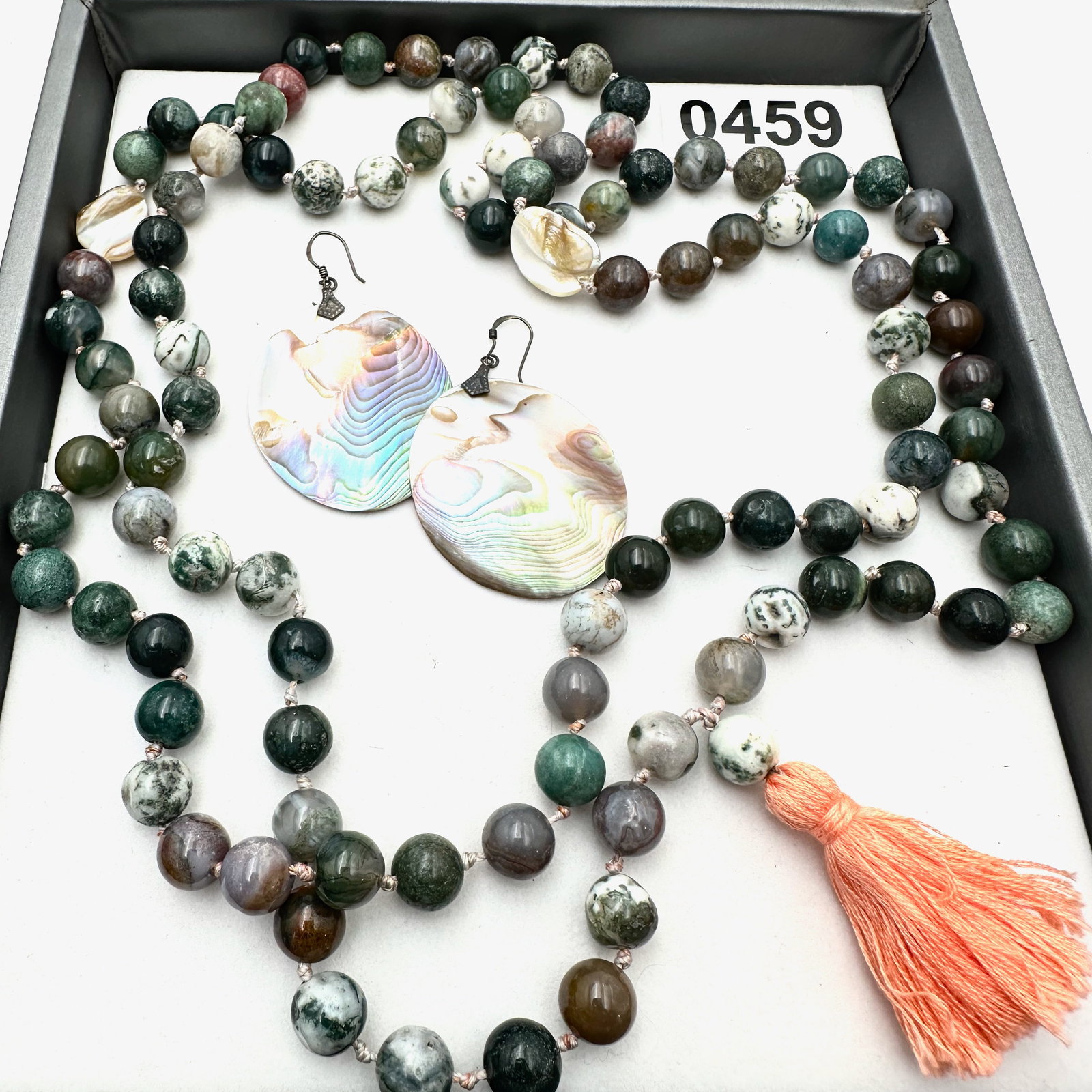 Vintage Green Gemstone Bead Necklace 48 Inch Mother of Pearl Sterling Silver Pierced Earrings: Vintage Green Gemstone Bead Necklace 48 Inch Mother of Pearl Sterling Silver Pierced Earrings