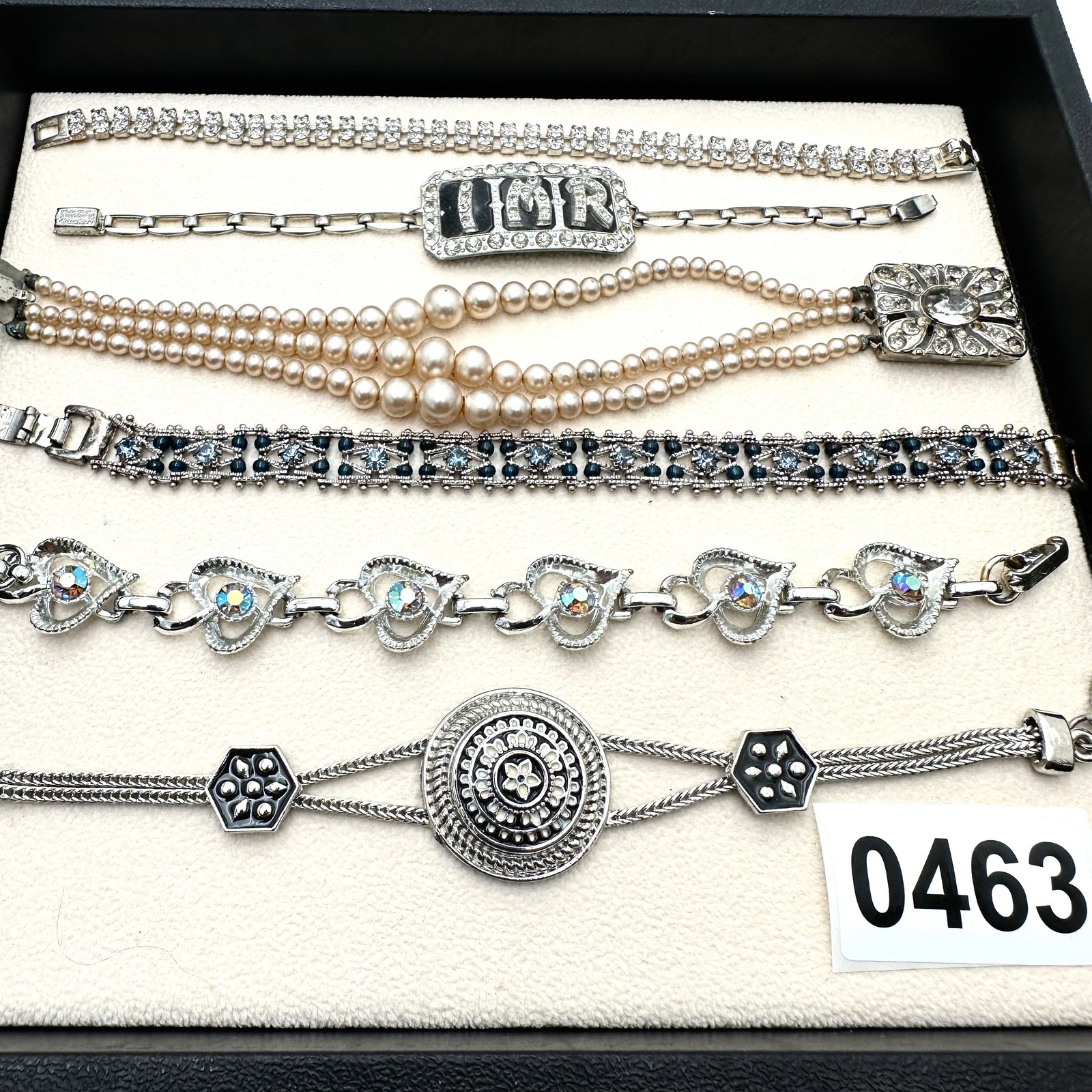 Vintage Jewelry Collection Group Lot Costume Bracelets (1 of 2)