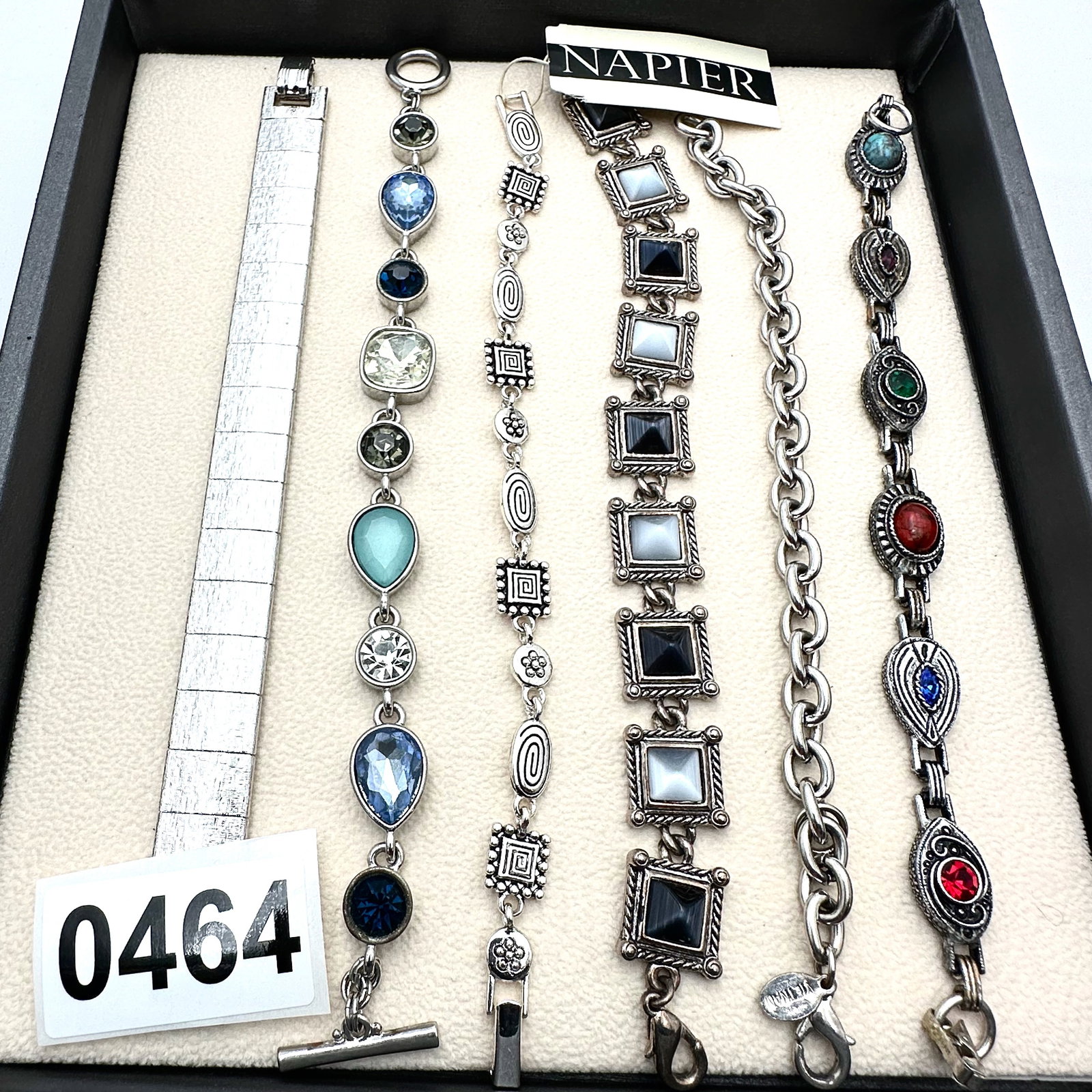 Vintage Jewelry Collection Group Lot Costume Bracelets (1 of 2)