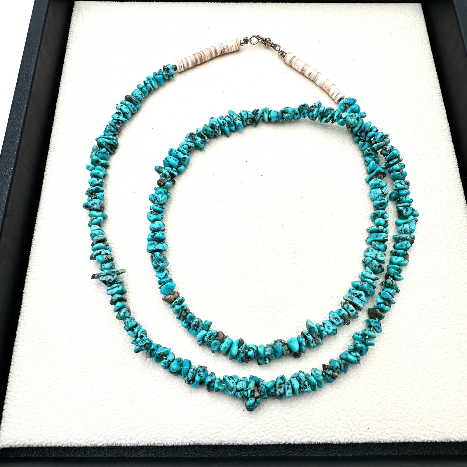 Vintage American Southwest Turquoise and Heishi Shell Necklace 26 Inch (1 of 2)
