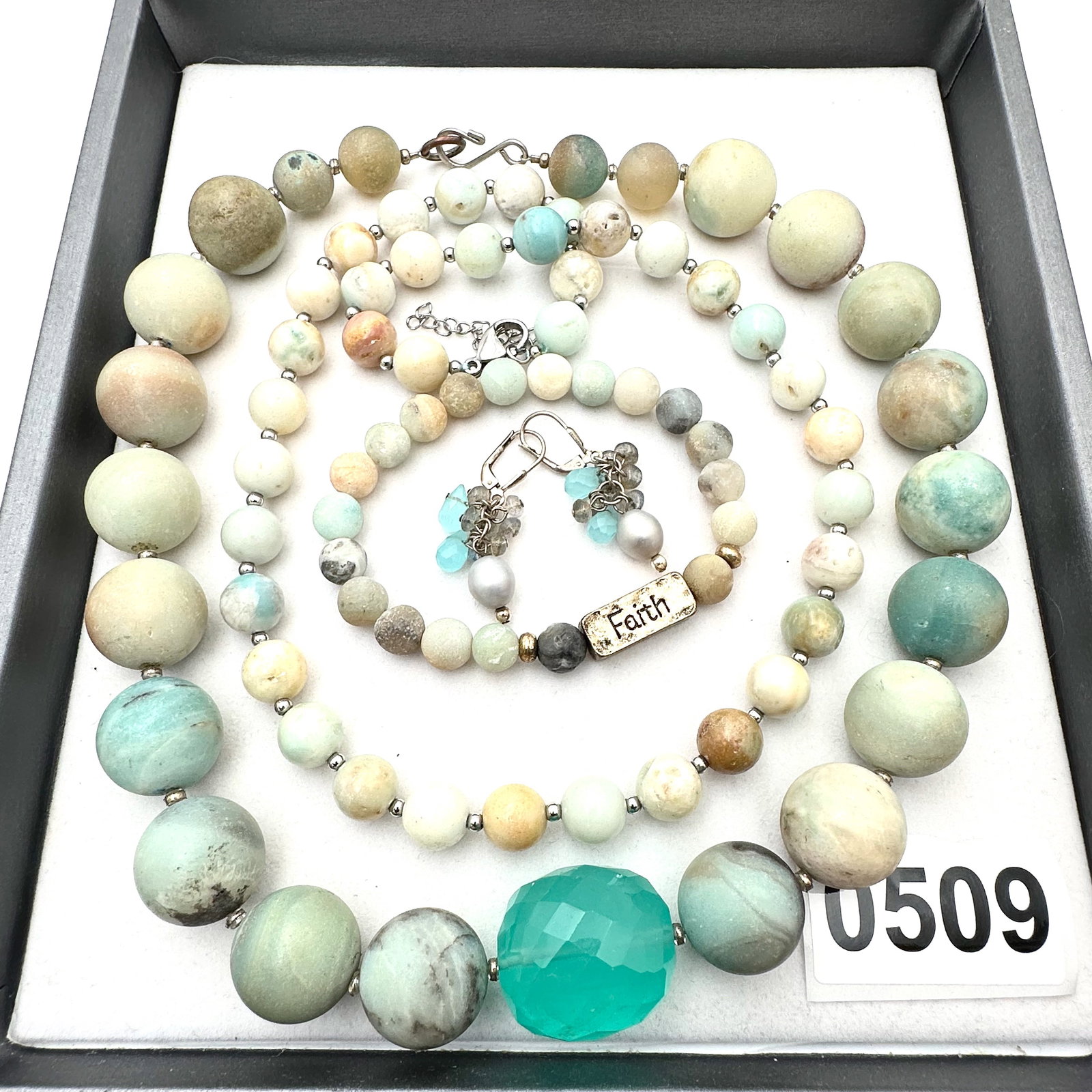 Group Lot of Green Gemstone Sterling Silver Necklaces and Bracelets (1 of 2)