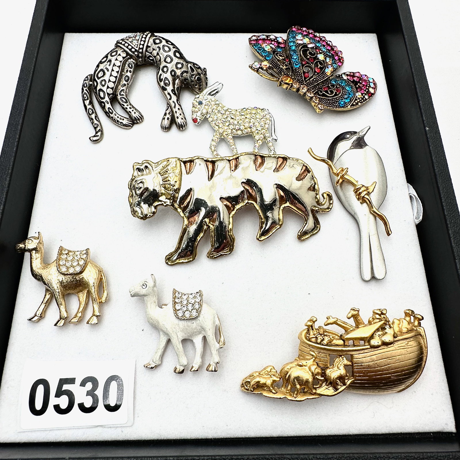 Vintage Lot of Figural Brooches and Pins (1 of 2)