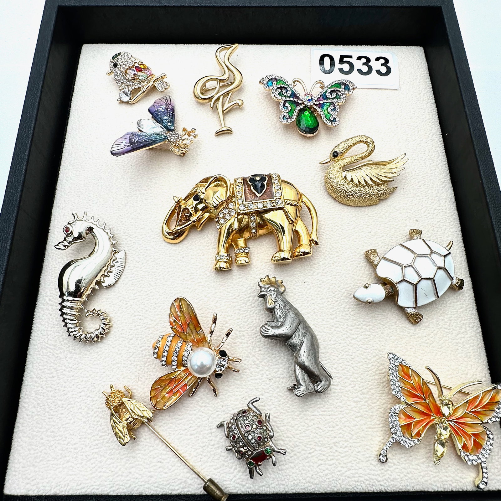 Vintage Lot of Figural Brooches and Pins (1 of 2)