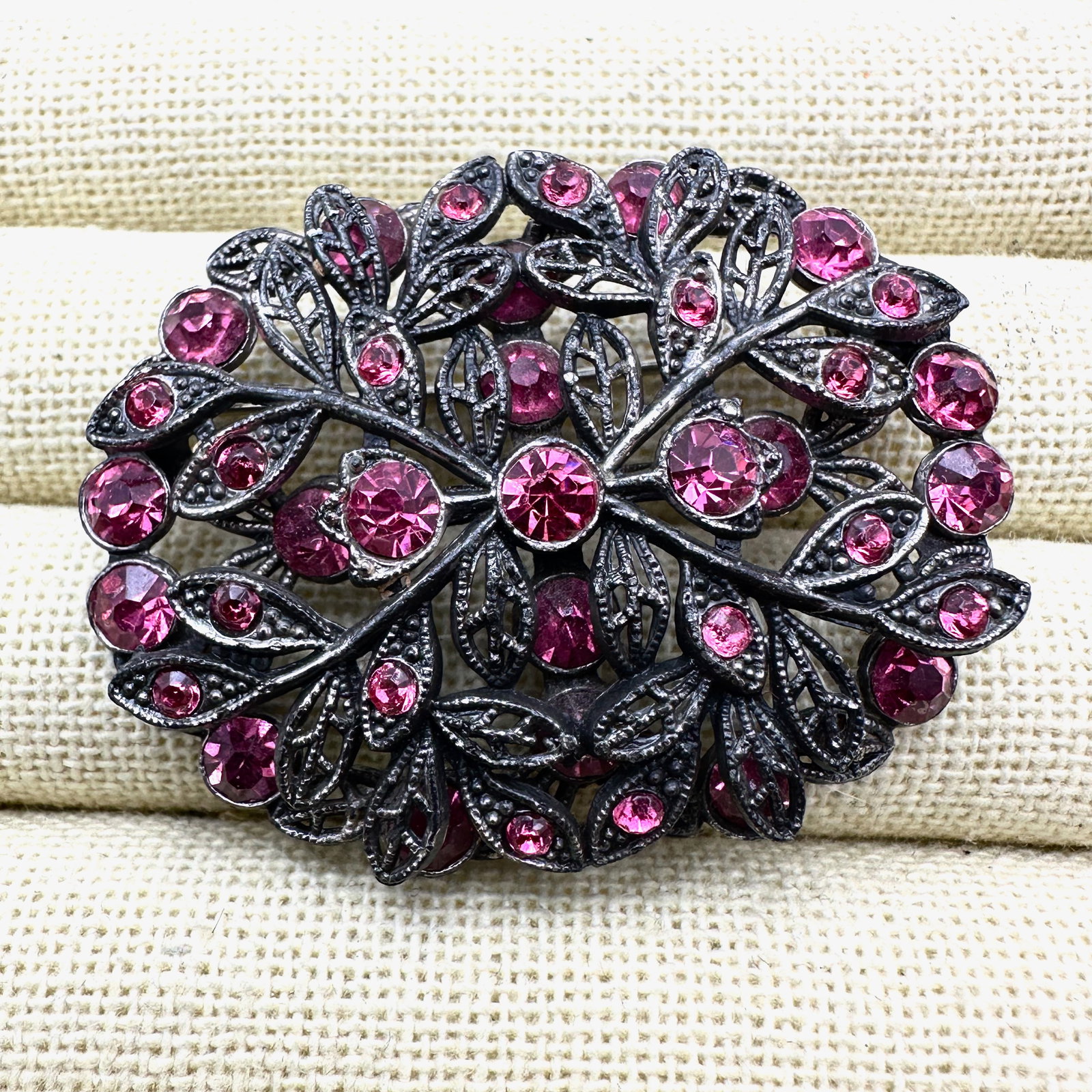 Antique Vintage 1940s Era Pink Glass Rhinestone Silver Pot Metal Brooch Pin 2.25 Inch (1 of 2)