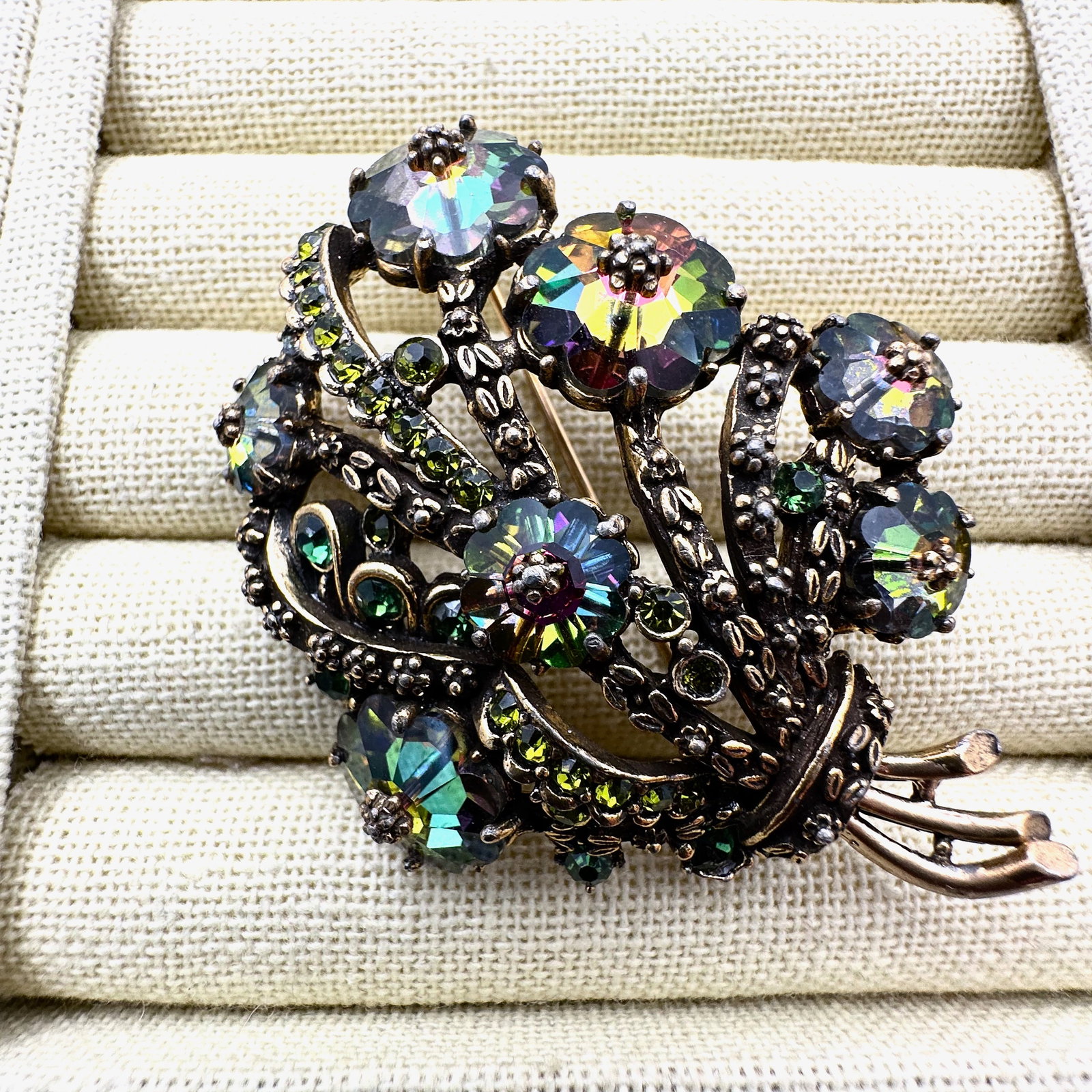 Vintage Unsigned Hollycraft? Rivoli Glass Rhinestone Gold Tone Brooch Pin 2.5 Inch (1 of 2)