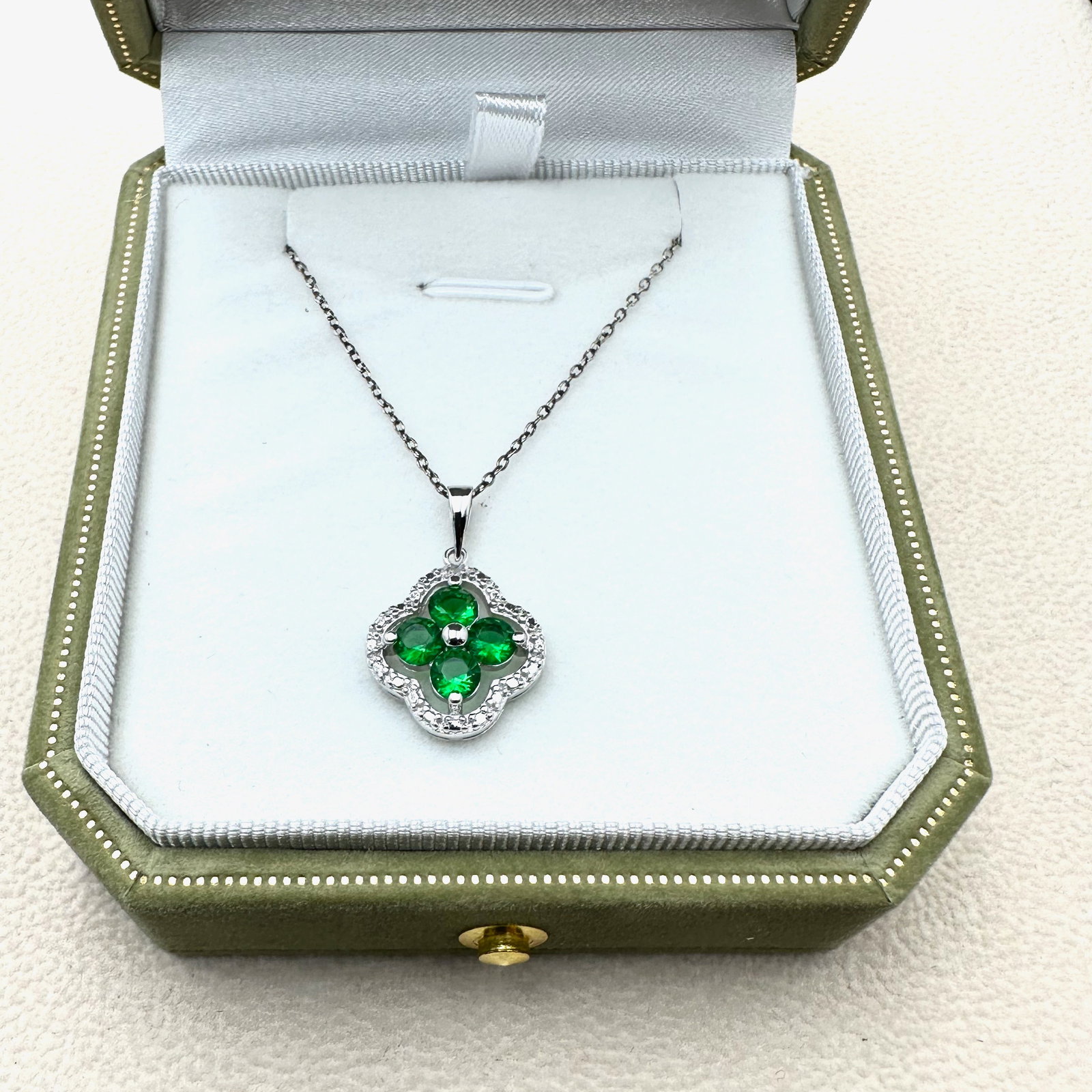 Emerald Diamond Sterling Silver Pendant Necklace 18 Inch Chain Box Included: Emerald Diamond Sterling Silver Pendant Necklace 18 Inch Chain Box Included