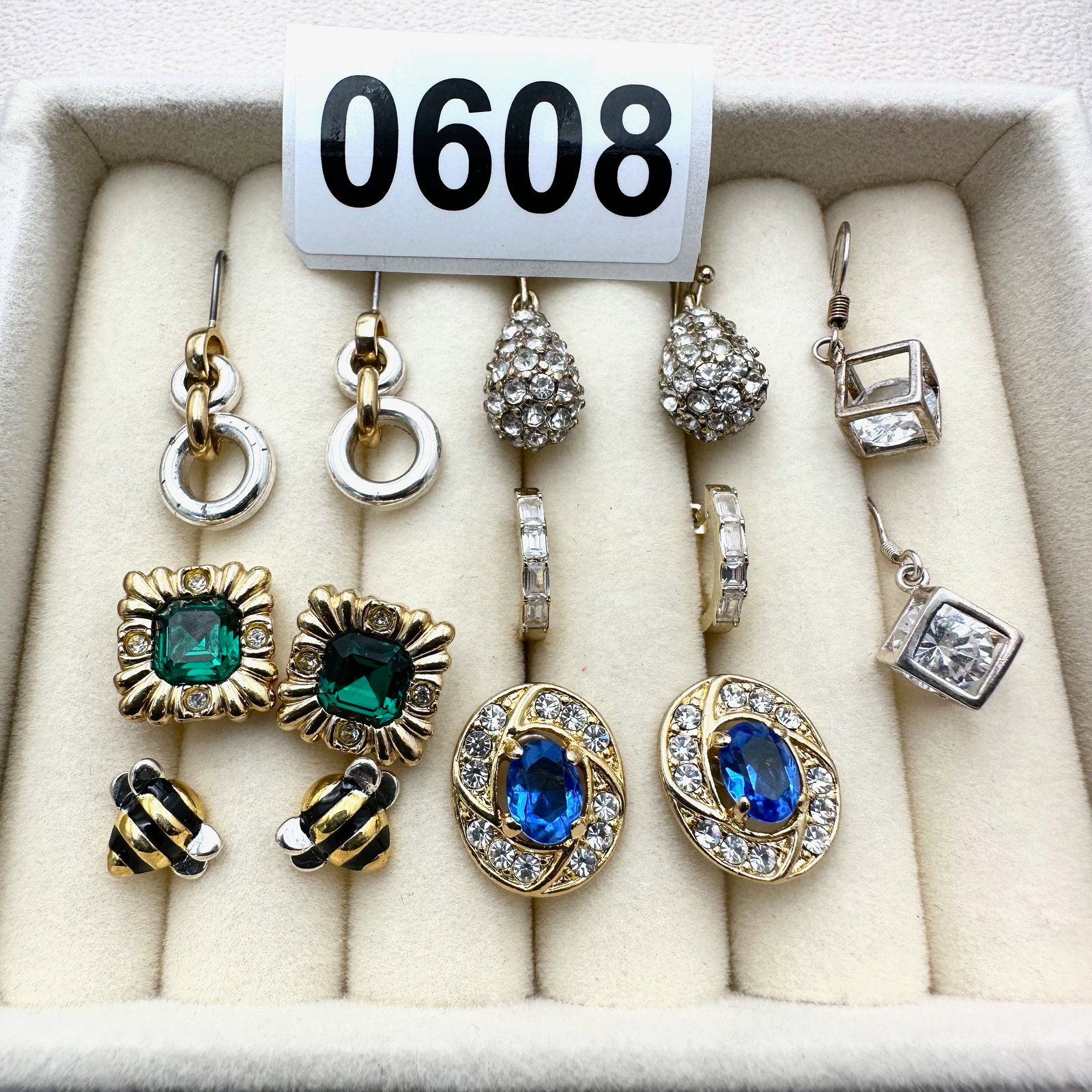 Group Collection Lot Earrings Crystal Rhinestone Multicolor Variety (1 of 2)