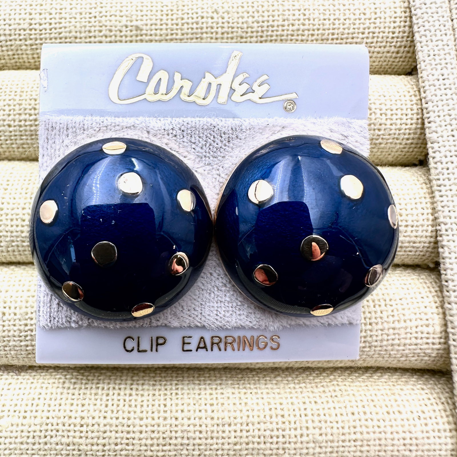 Vintage Carolee Navy Blue Enamel Gold Tone Clip Earrings On Original Card Pristine Condition (1 of 2)