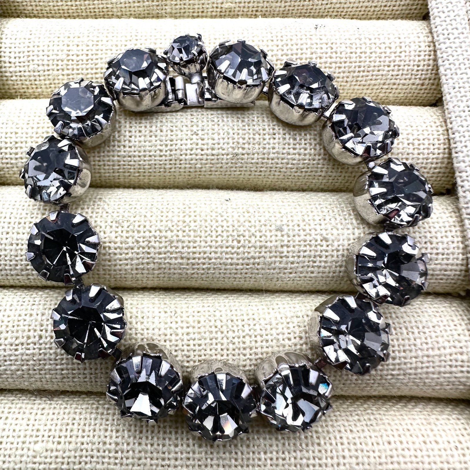 Vintage Fenichel Grey Glass Rhinestone Silver Tone Bracelet 7 Inch (1 of 2)